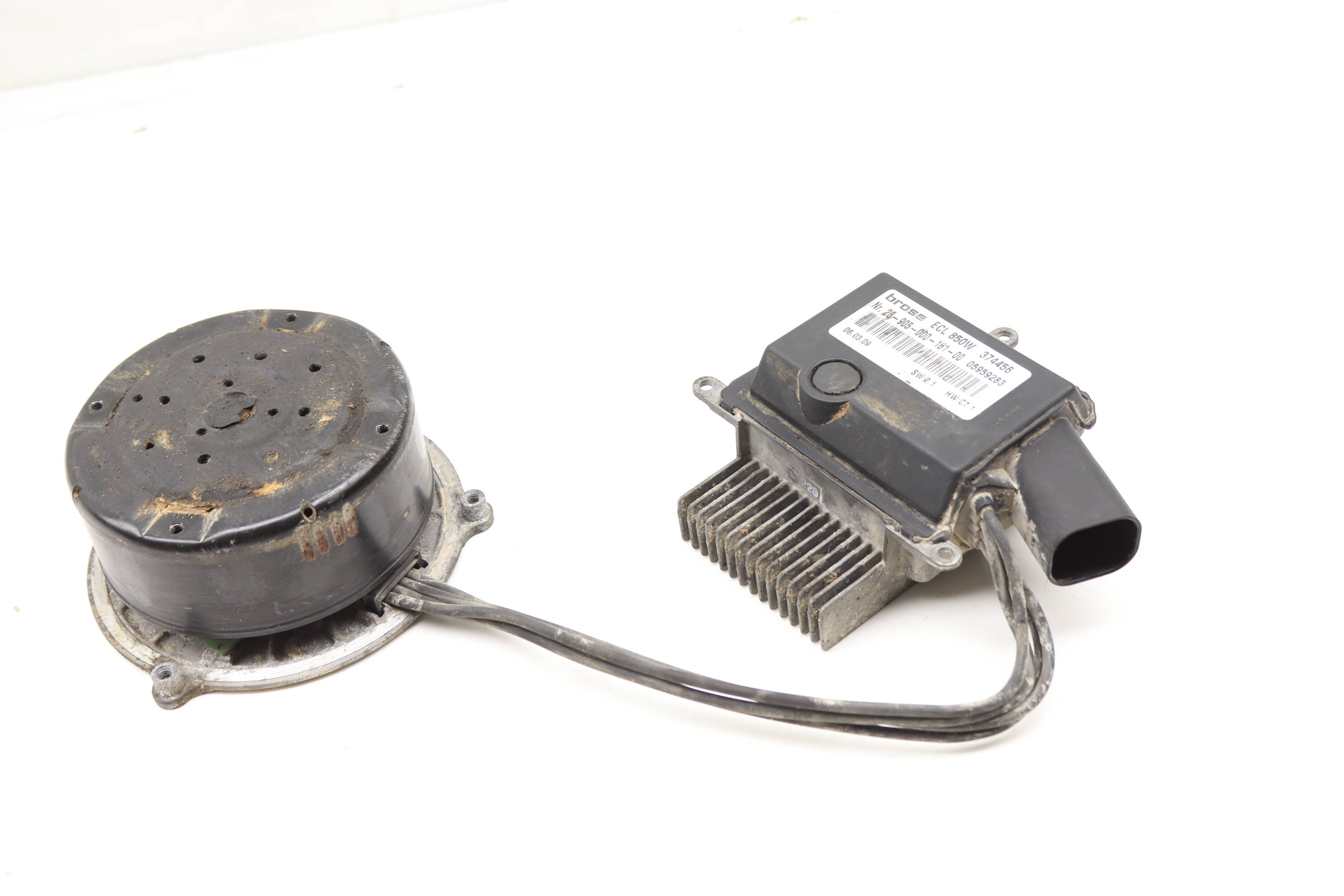 Electric Cooling Fan Motor (850W) 2125000493