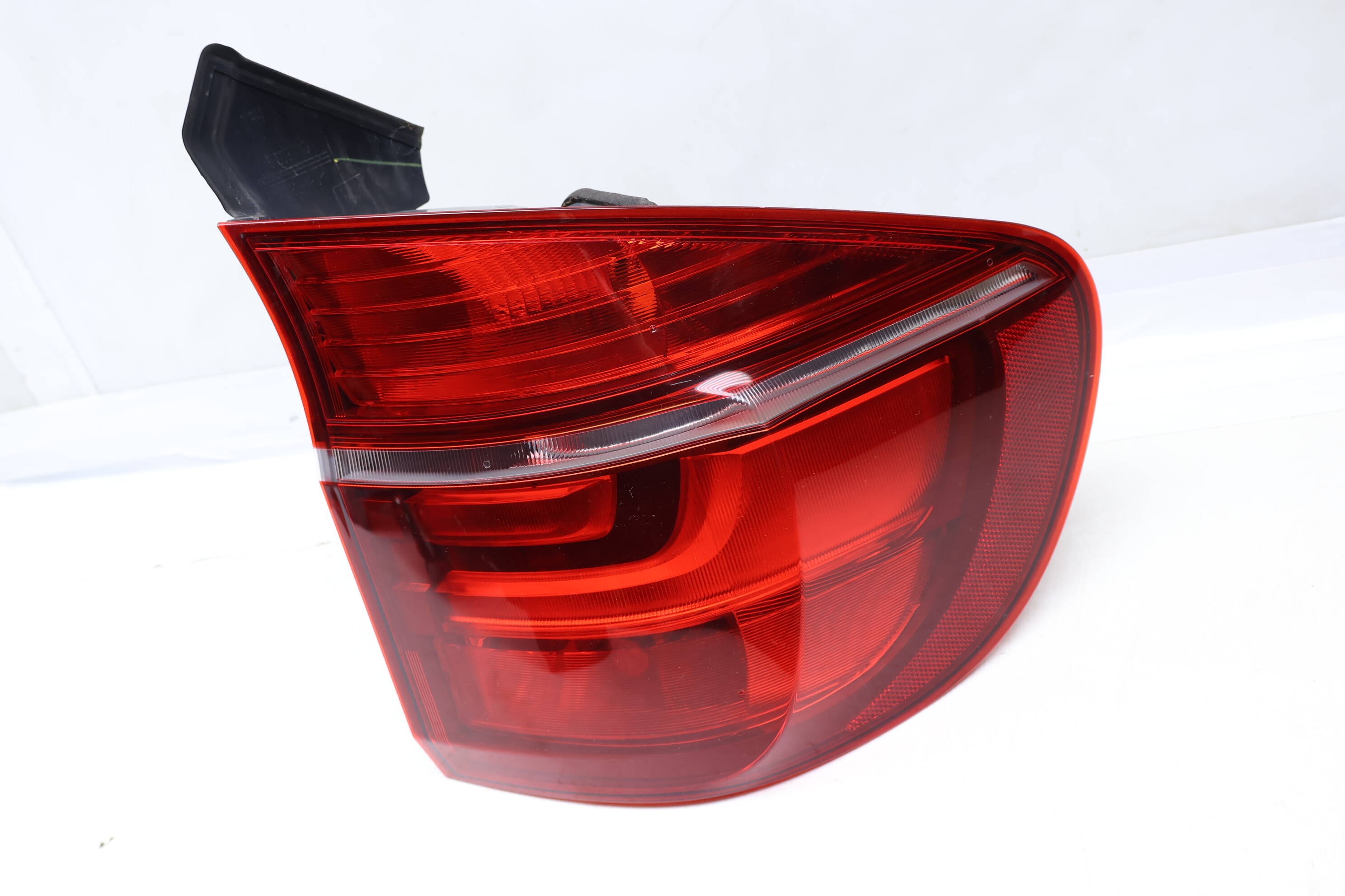 Outer Tail Light / Lamp 63217227792