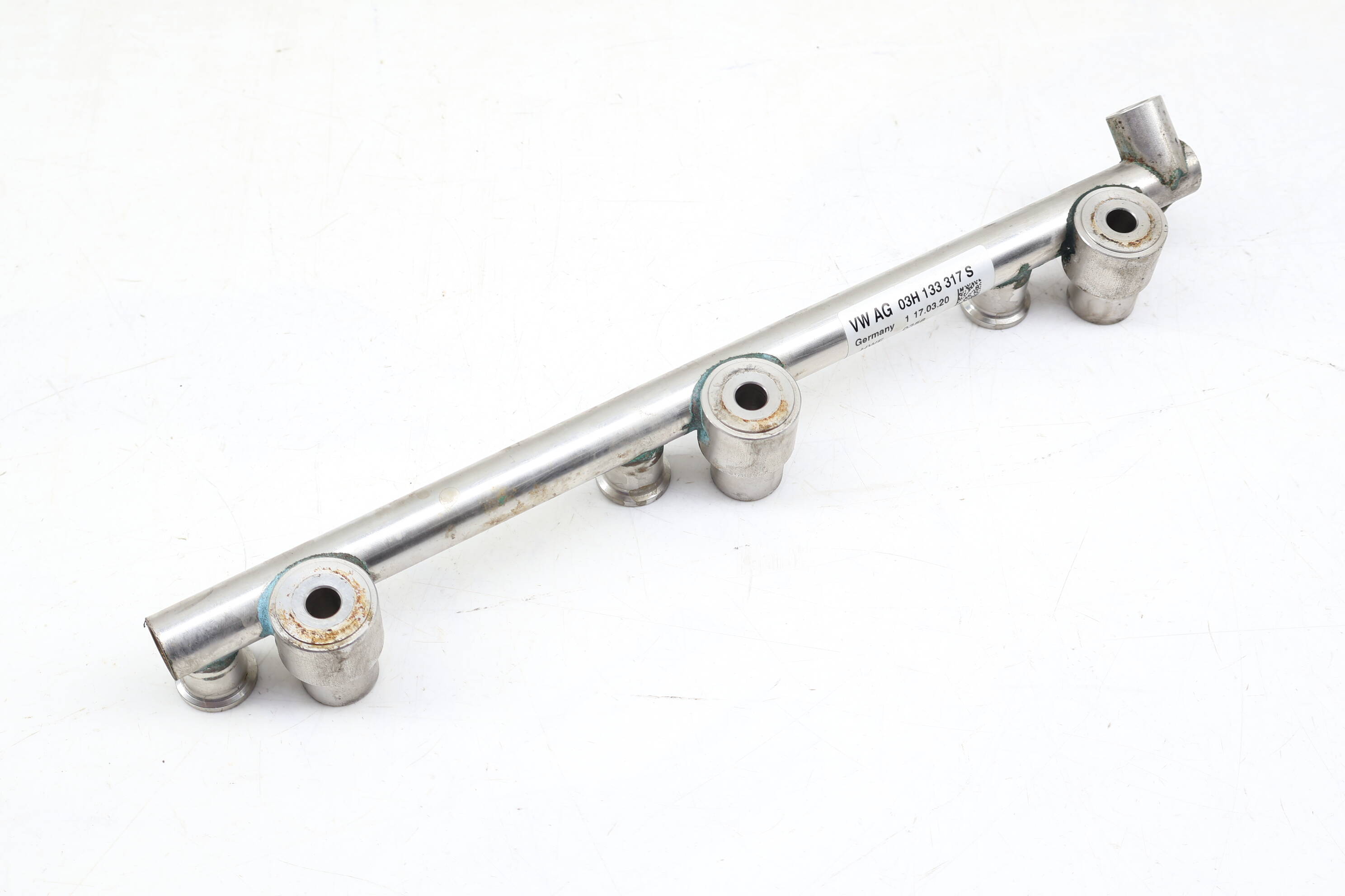 Fuel Rail 03H133317S