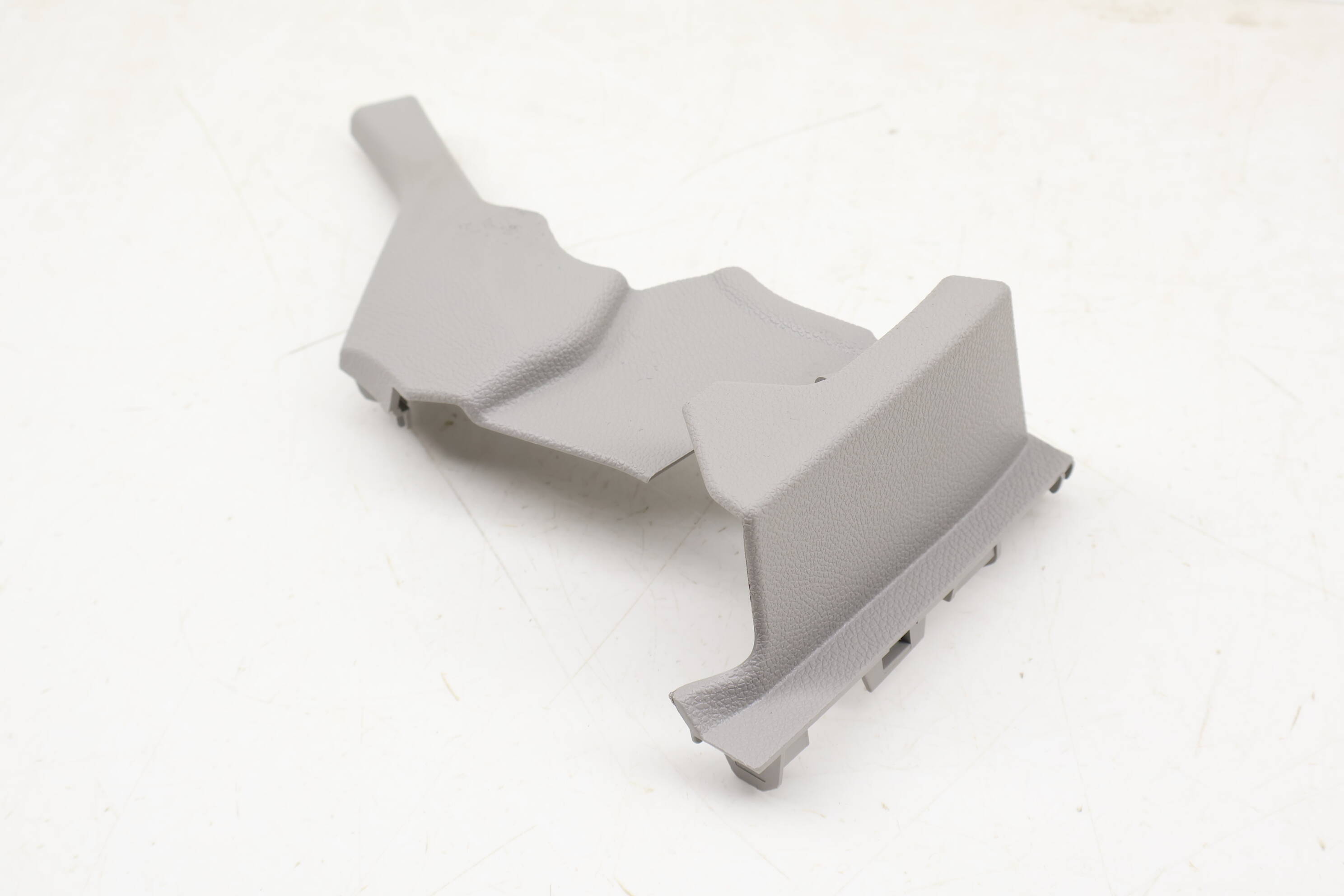 Outer Seat Rail Cover / Trim 2129180916