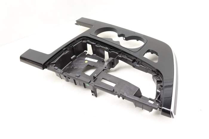 Center Console Trim / Panel 4M1864241H main product photo