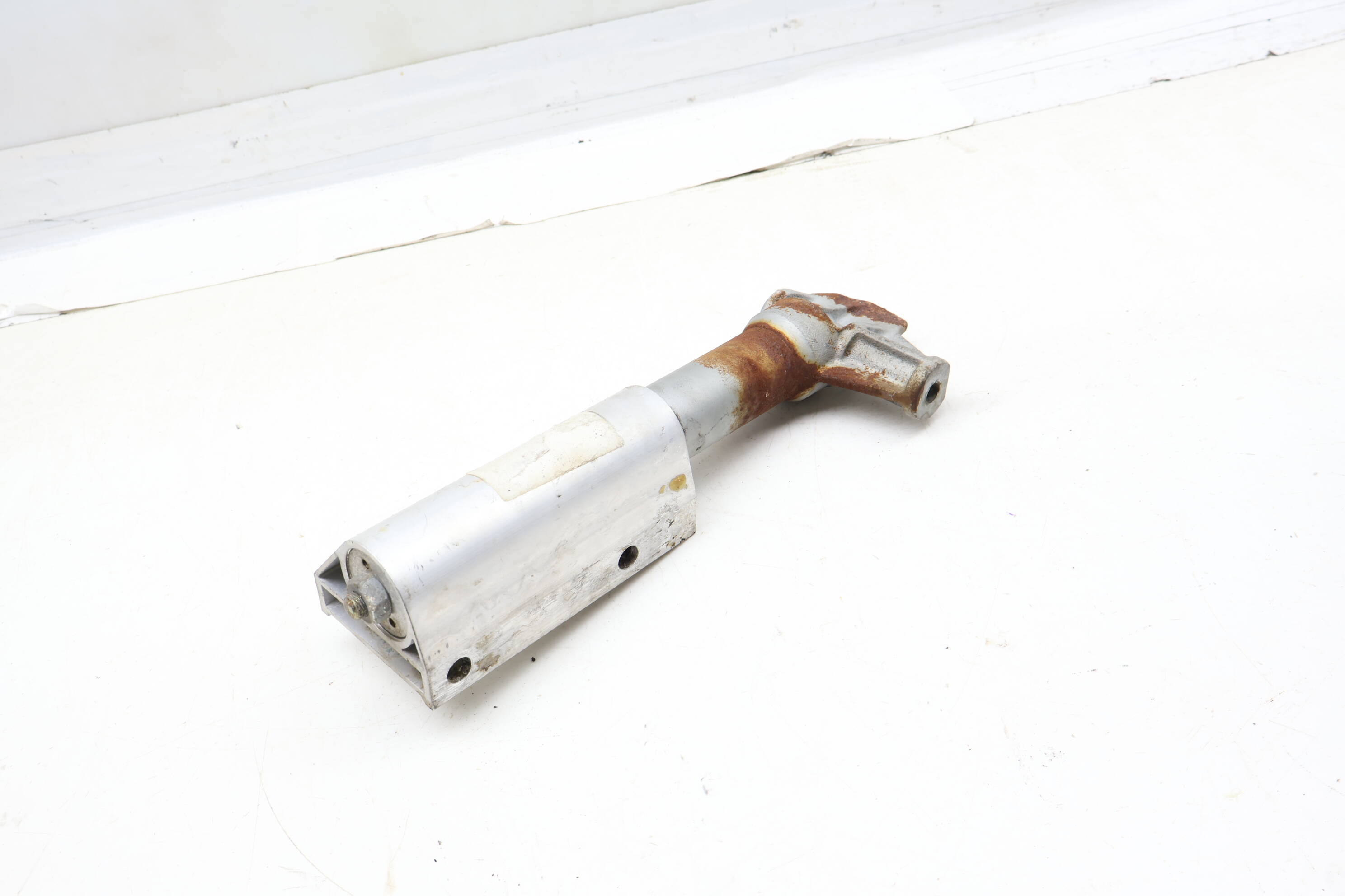 Bumper Shock / Reinforcement Bracket 4Z7807276A