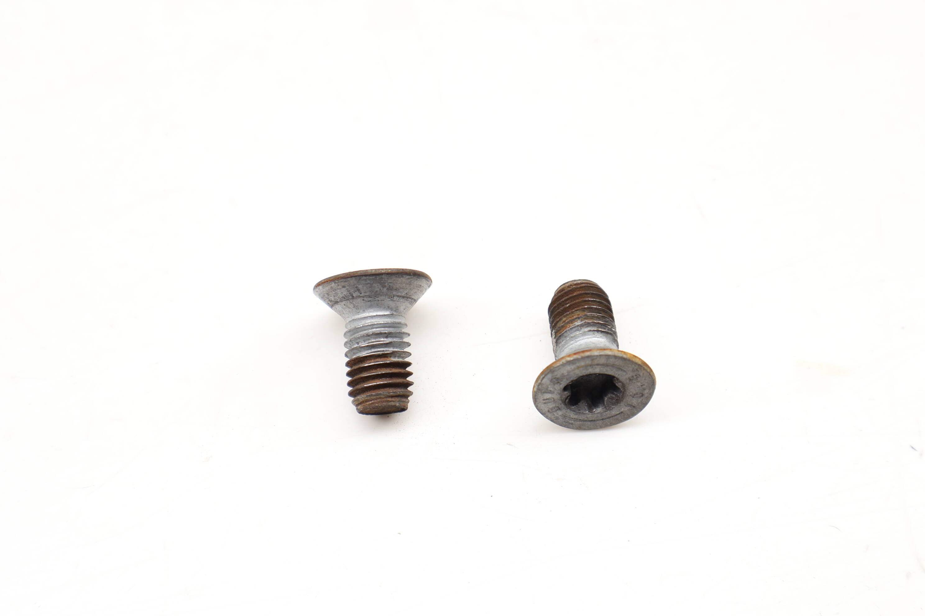 Brake Rotor Screw / Bolt Set (2) LR002080