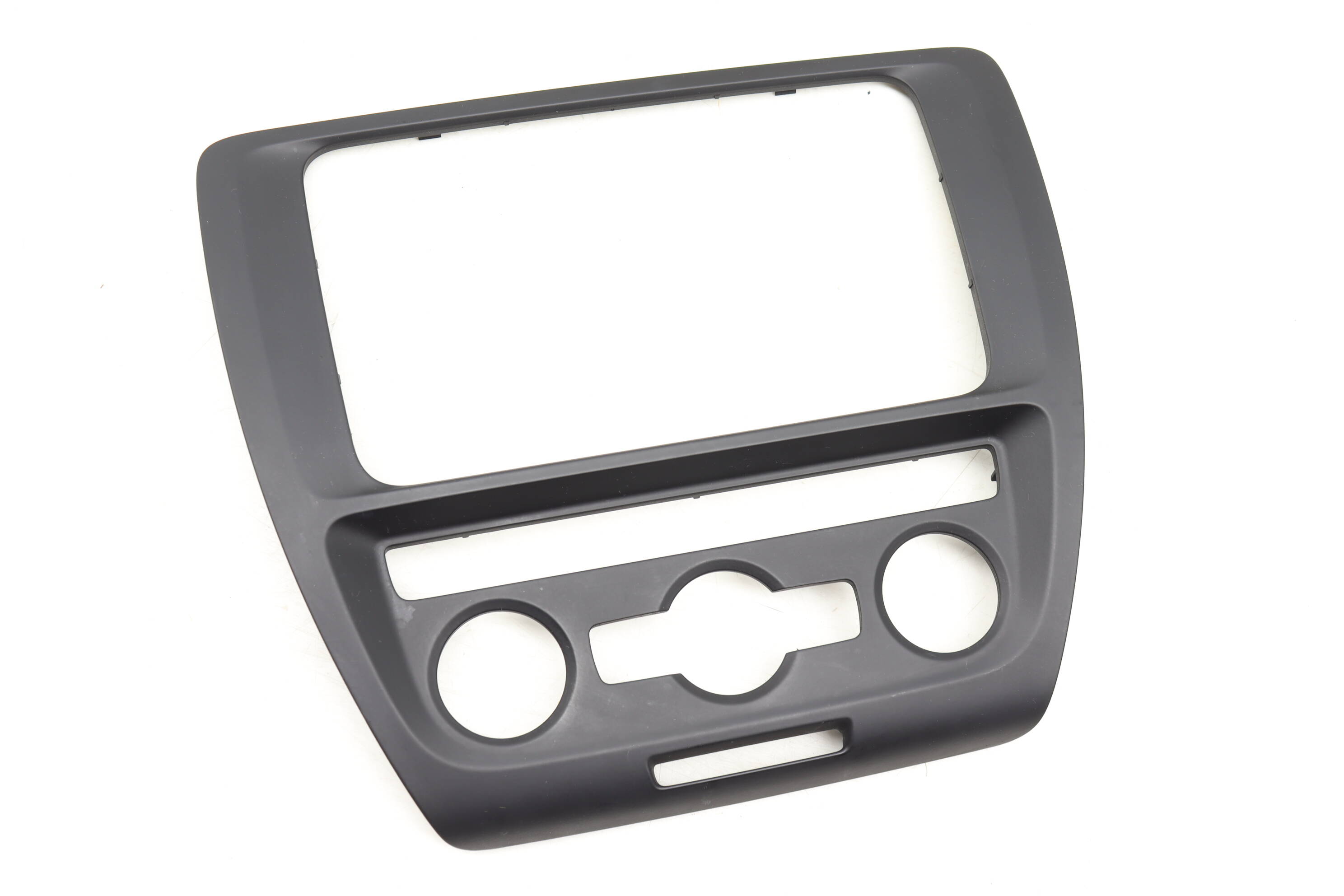 Center Dash Trim / Bezel 5C6858069B