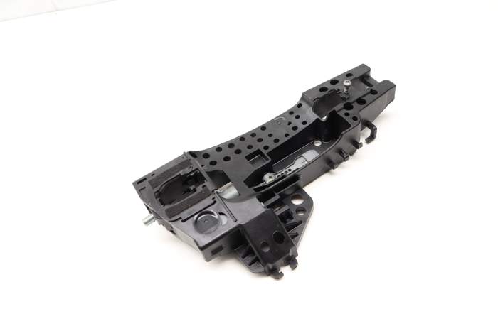 Exterior Door Handle Bracket 8U0837886 main product photo