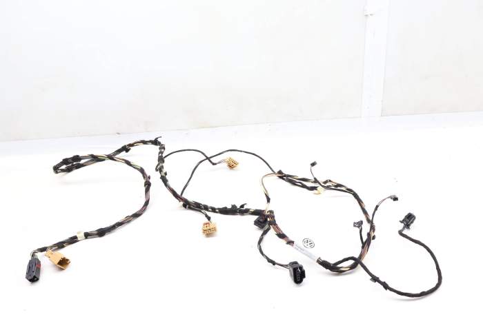 Hatch / Trunk Wiring Harness 3CN971147R main product photo
