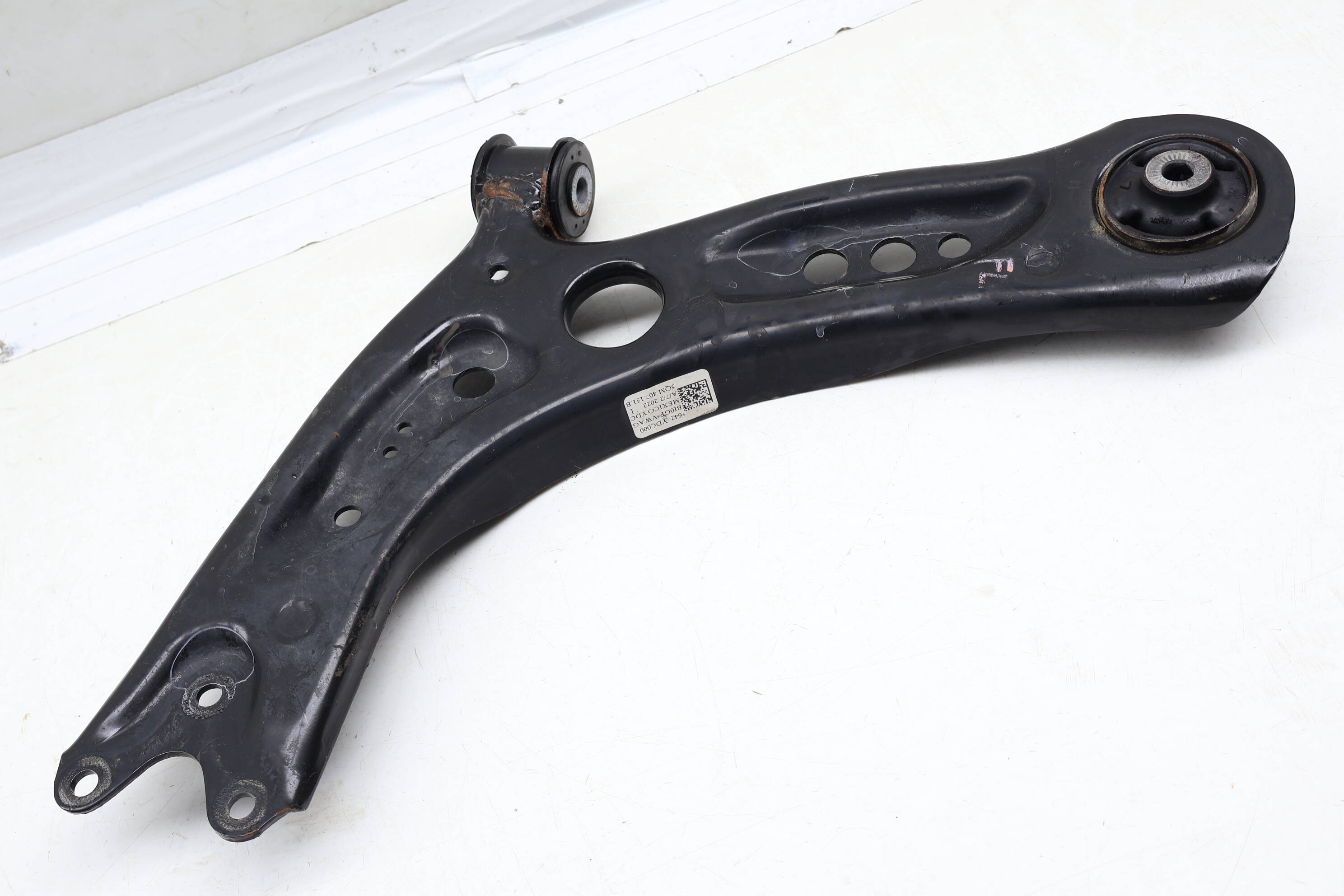 Lower Control Arm 5QM407151B