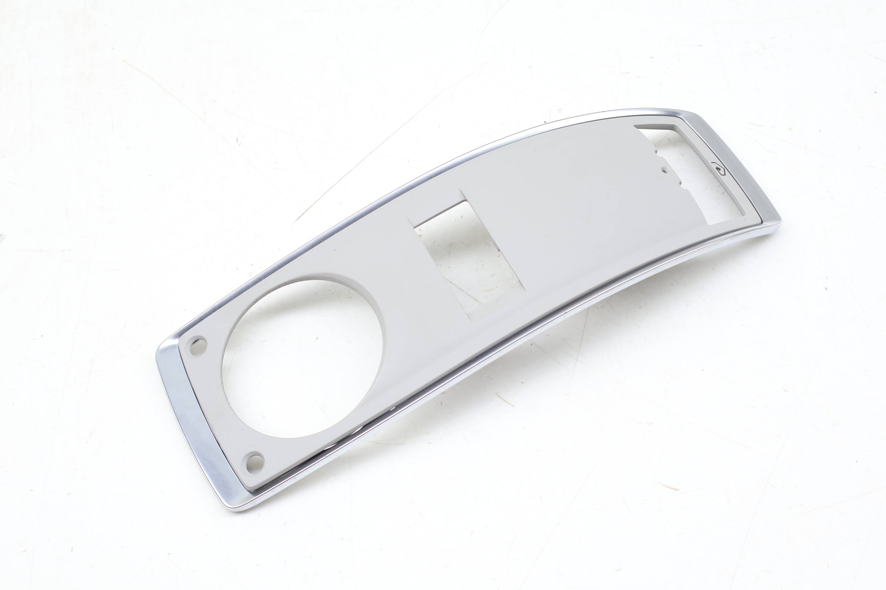 Dome Light Trim / Panel 4F0947133P