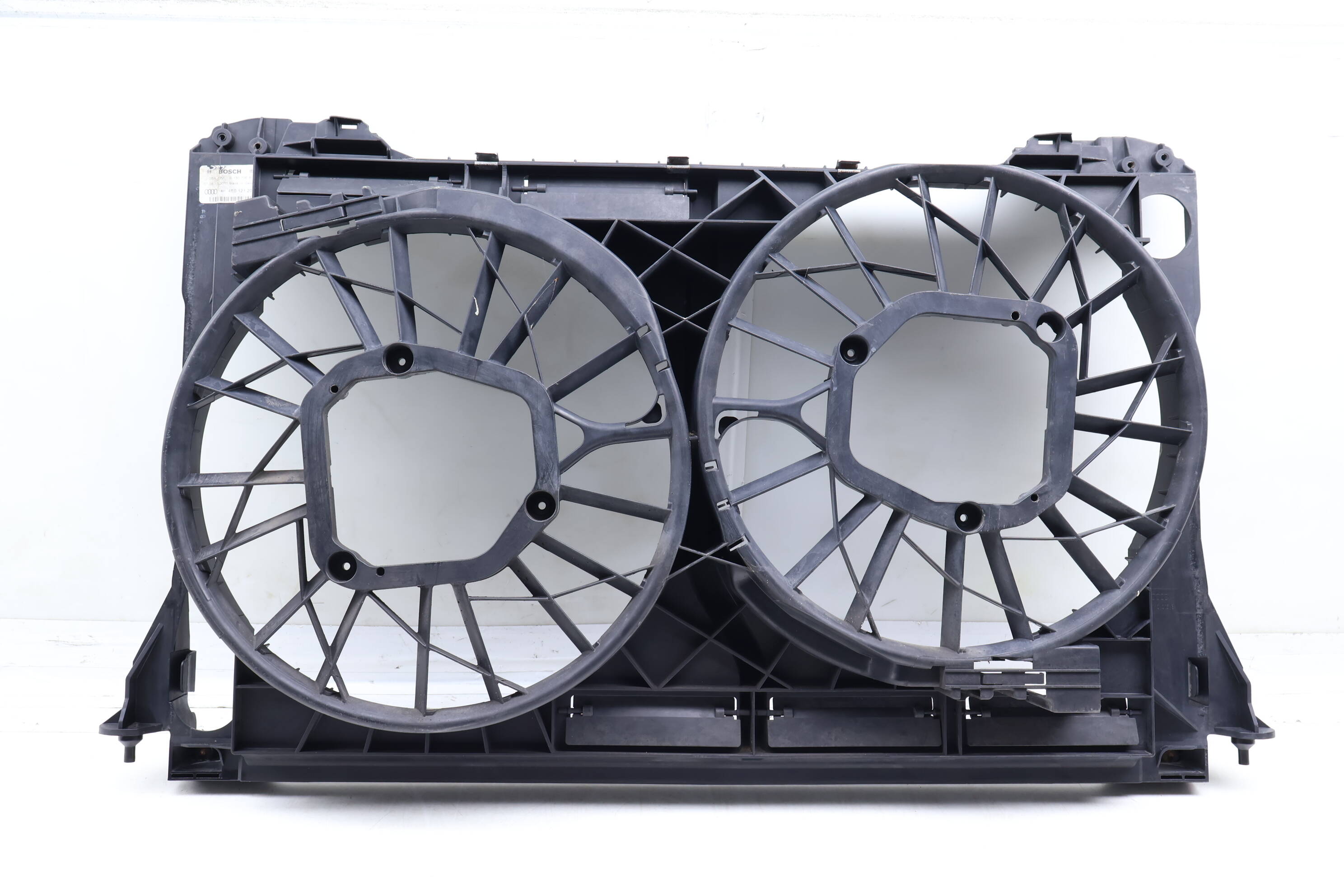 Radiator Dual Fan Cowl / Housing 4E0121205B