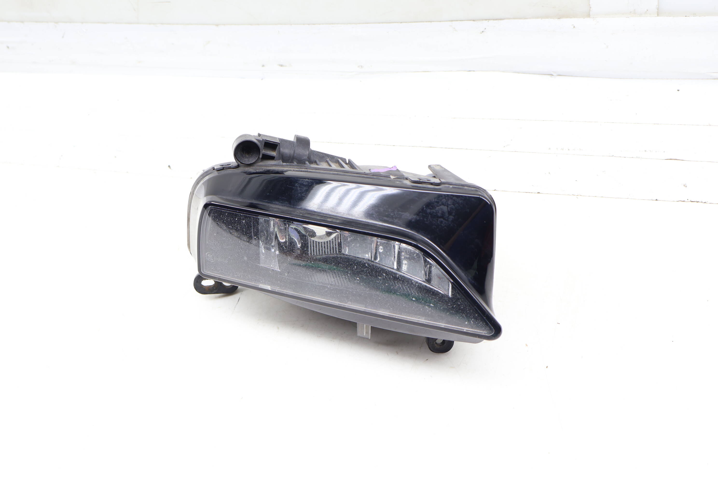 Halogen Fog Light / Lamp 8T0941700G