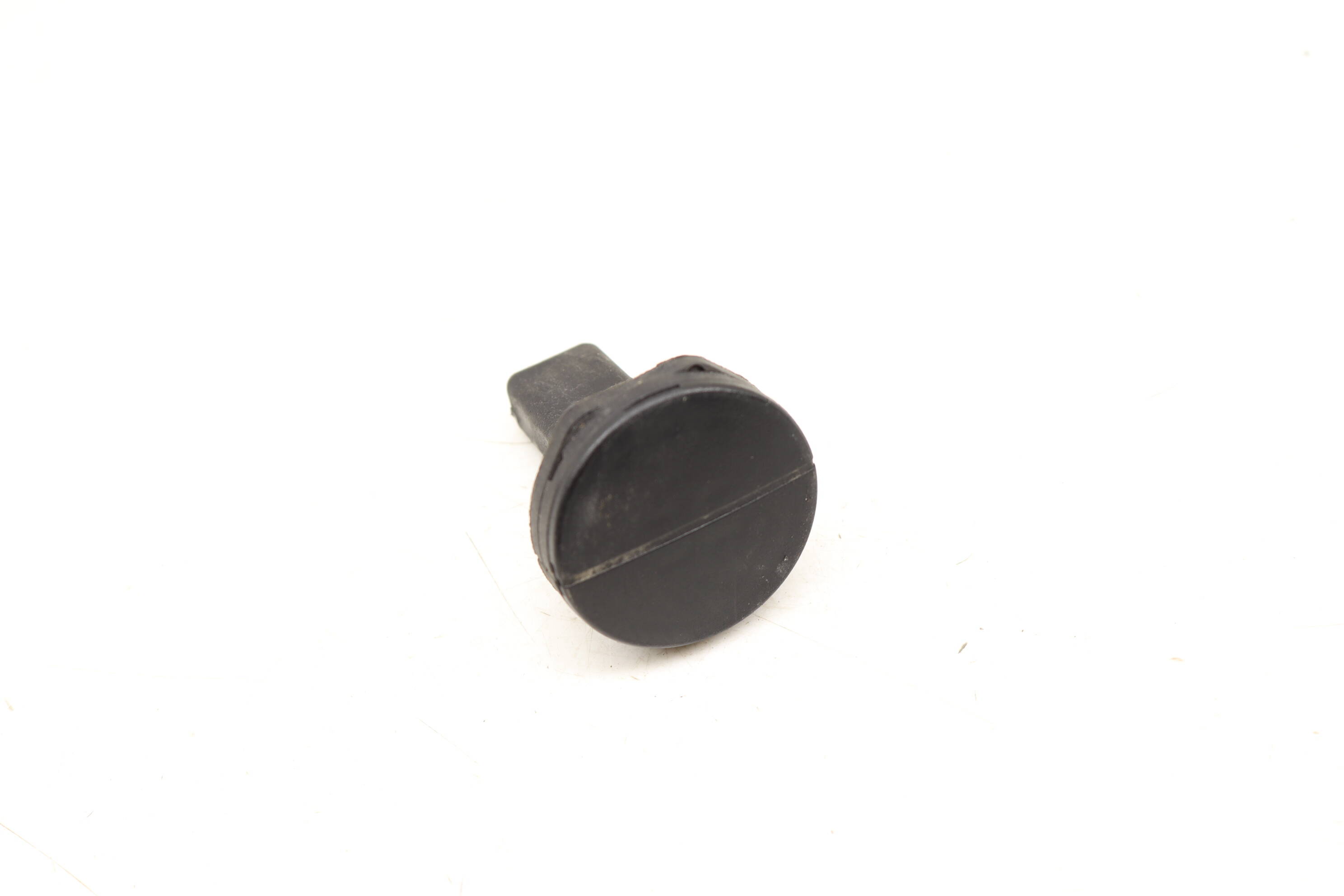 Upper&#x20;Radiator&#x20;Pin&#x20;&#x2F;&#x20;Mount&#x20;17117596922