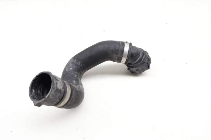 Lower Radiator Coolant Hose 17127623374 main product photo