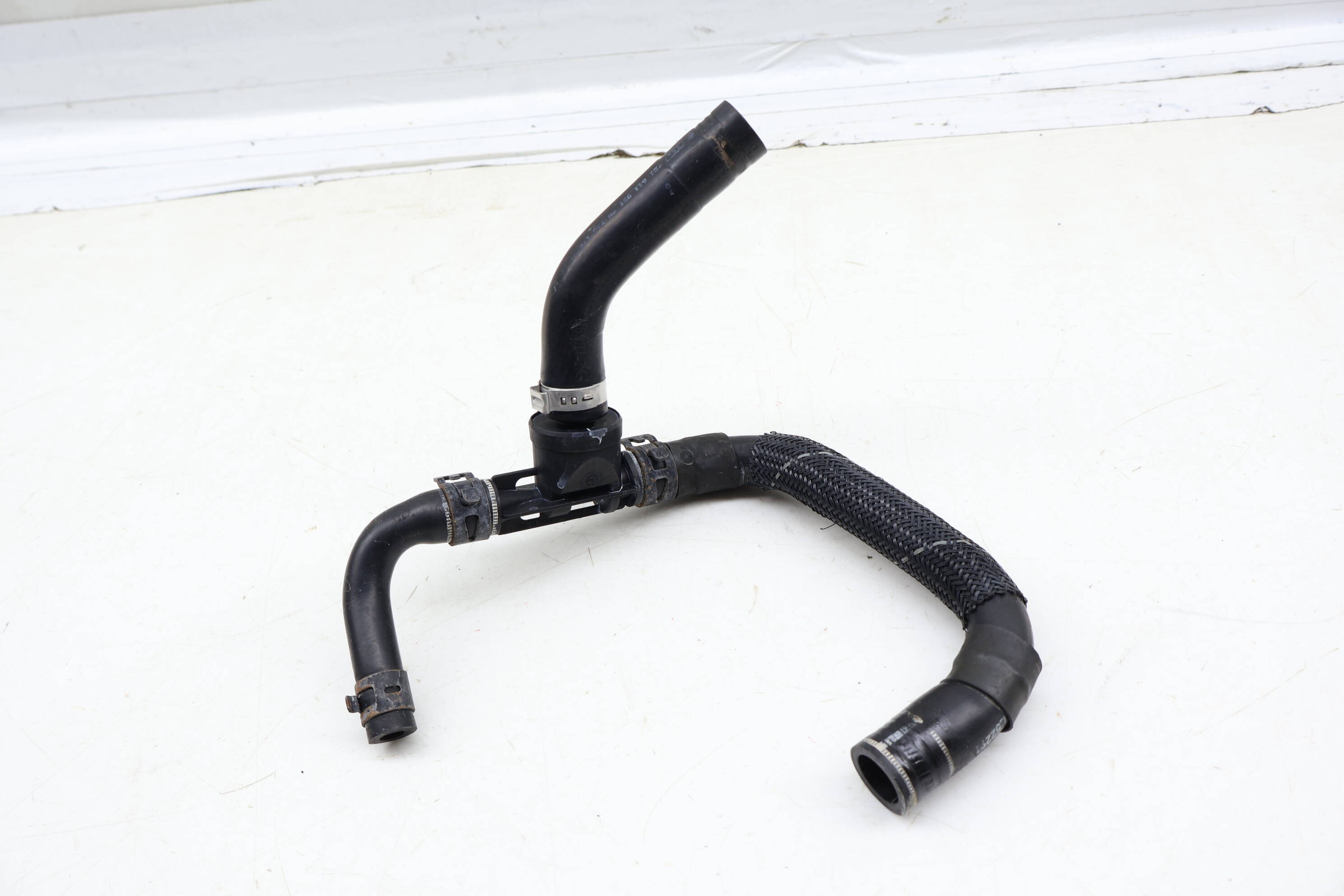 Brake Booster Vacuum Hose / Line 4E1611931CH