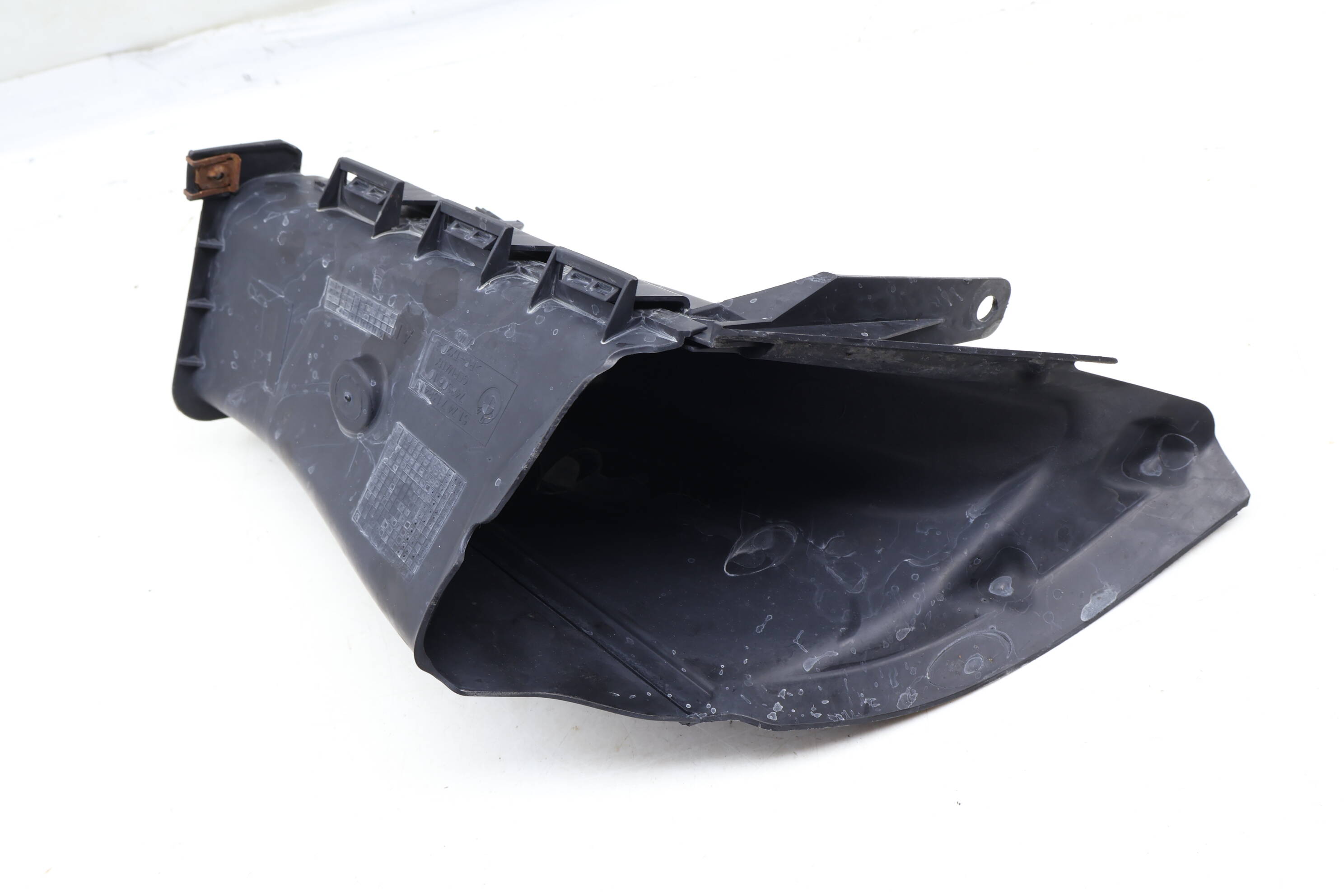 Brake&#x20;Air&#x20;Duct&#x20;&#x2F;&#x20;Tube&#x20;51747138413