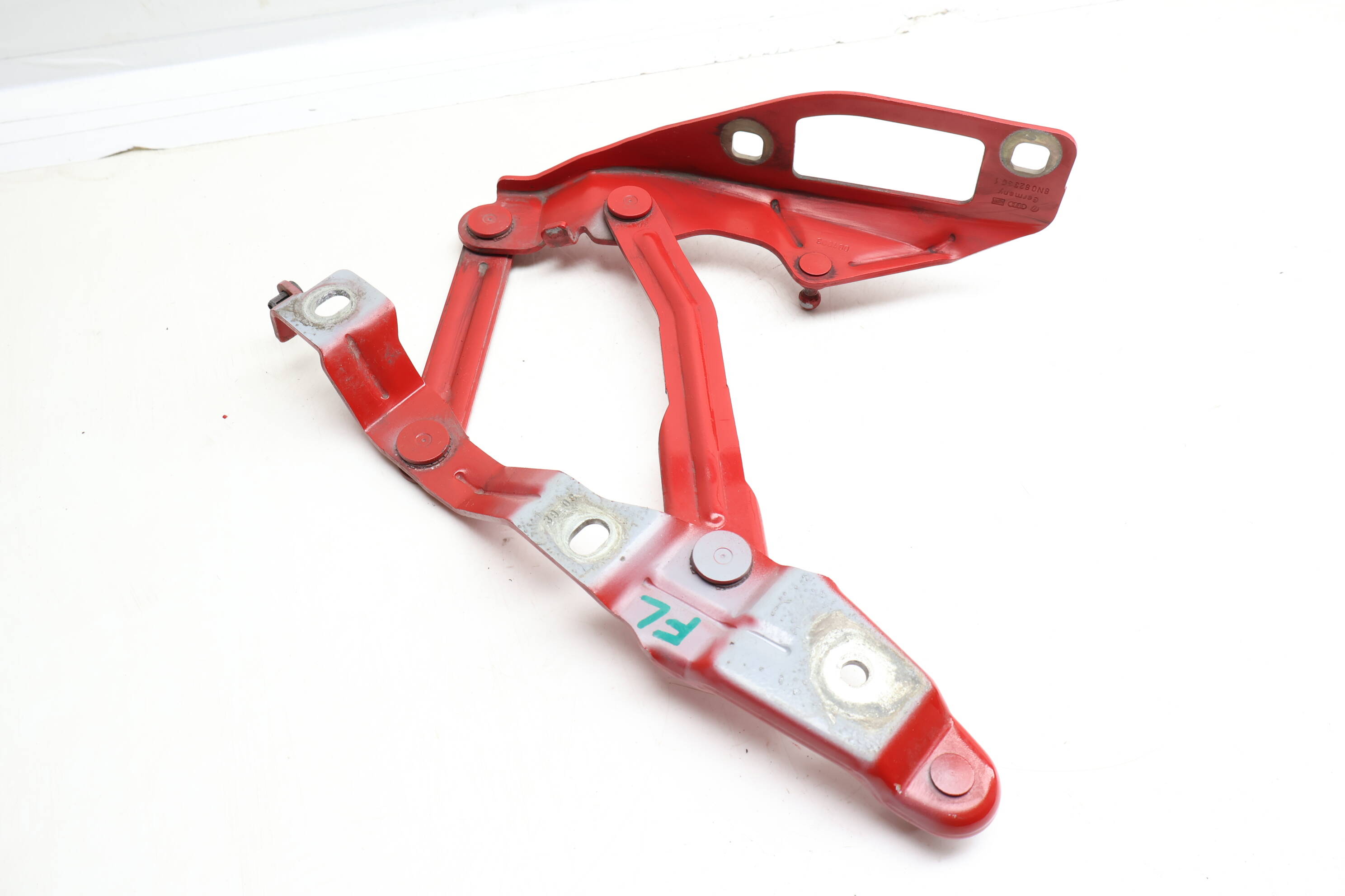 Hood Hinge 8N0823301