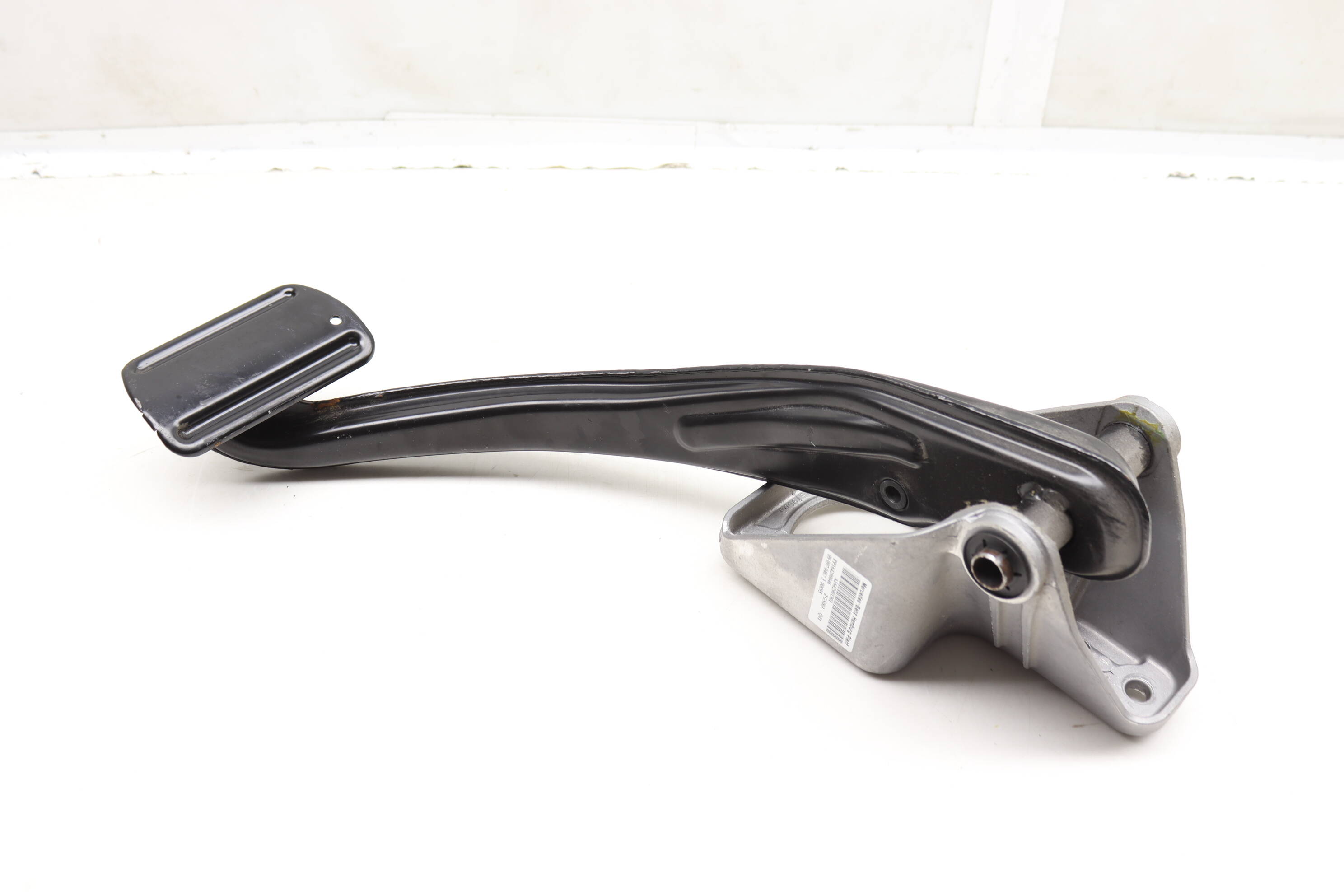 Brake Pedal Assembly 1642901901