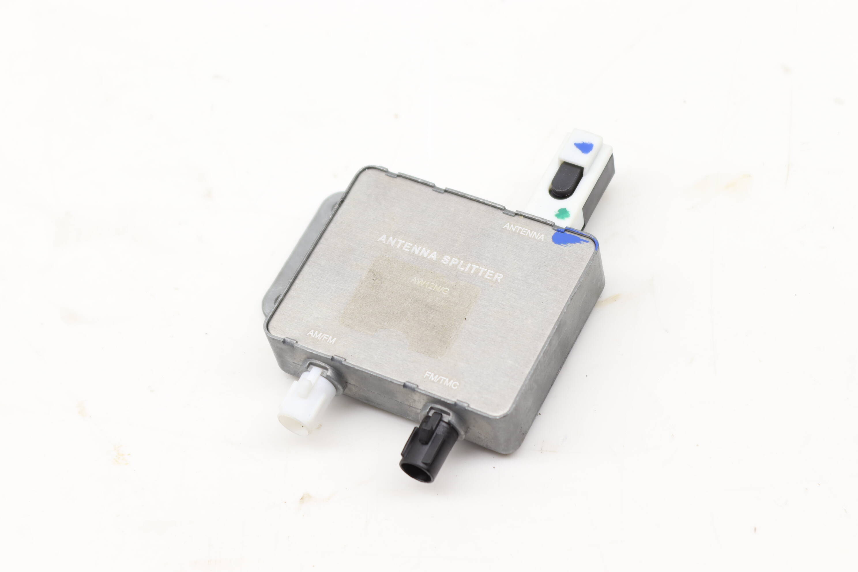 Antenna Booster / Splitter / Adapter 2208271842