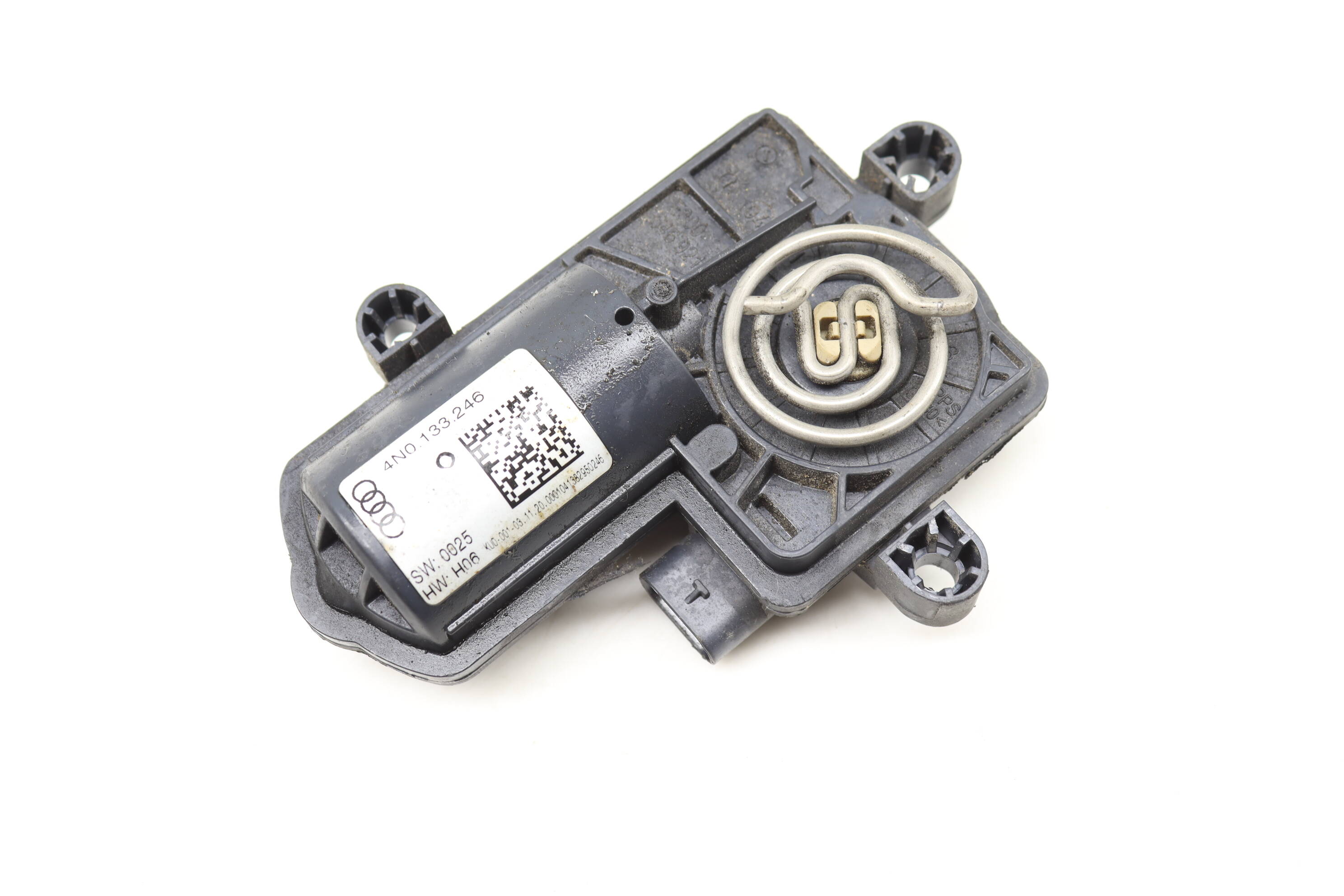 大特価市 Q7, S5, (A6, Motor Flap Exhaust Audi A8 4N0133246 Q8) Quattro, スカート