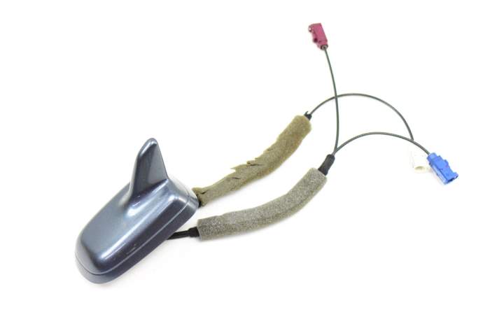 Shark Fin / Roof Antenna 4E0035503AB main product photo
