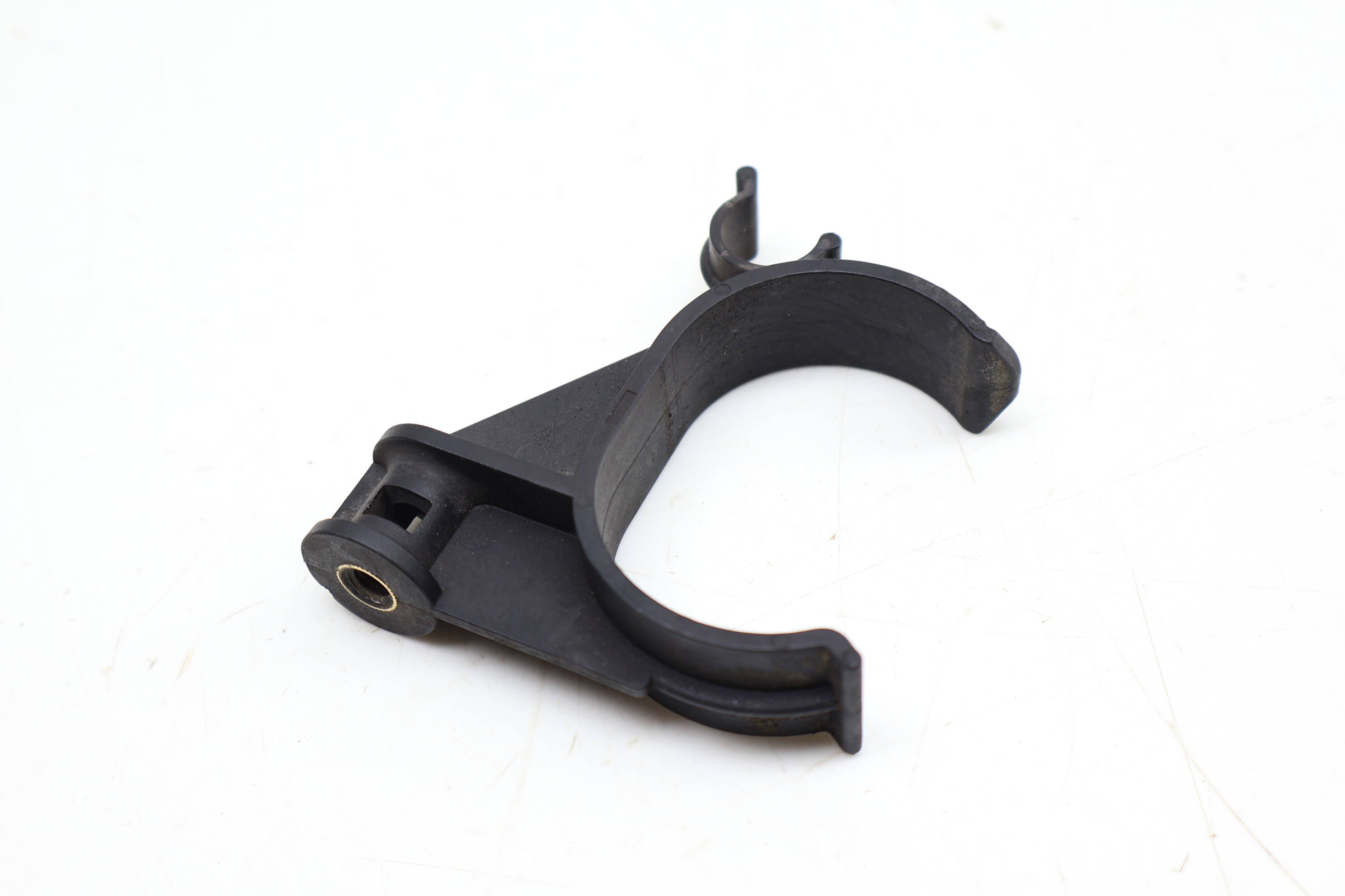 Coolant Distributor Tube / Line Holder / Bracket 99710641301