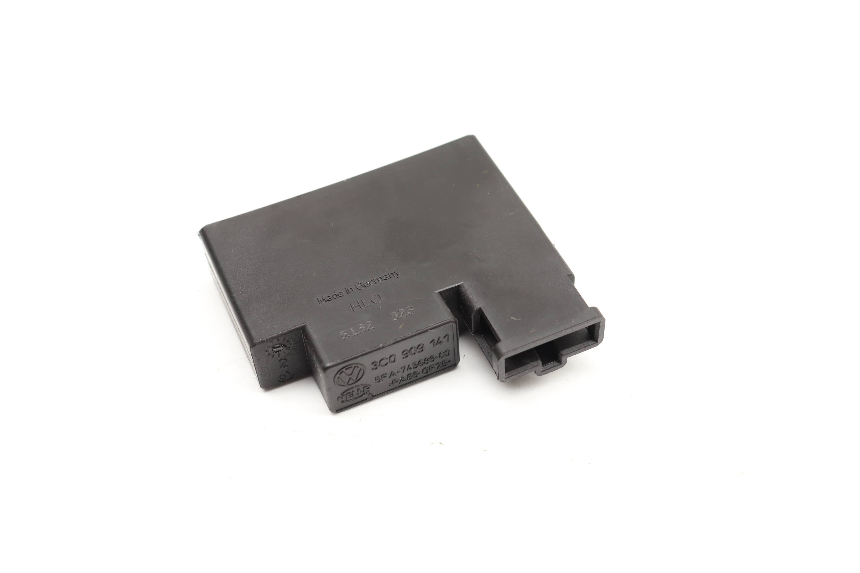 Keyless Entry / Start Authorization Antenna 3C0909141