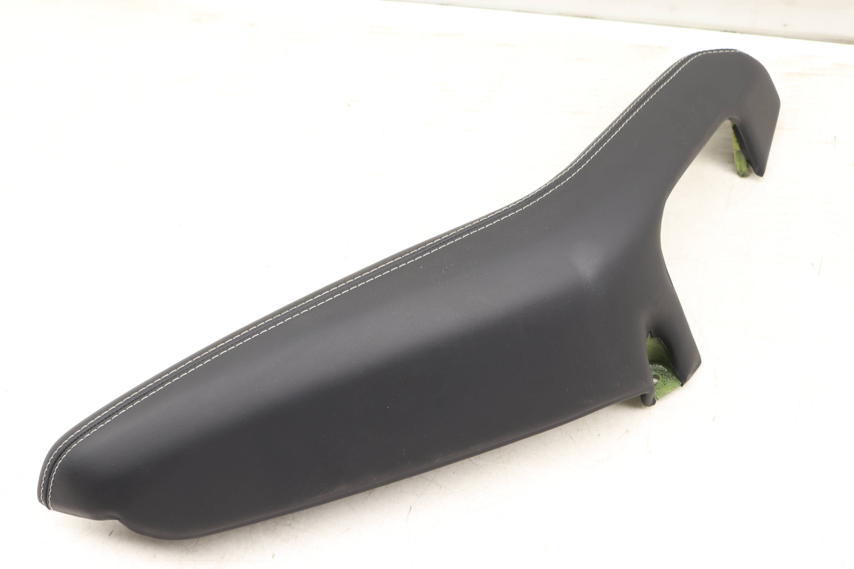 Door Pull Handle / Armrest 8R0867373A