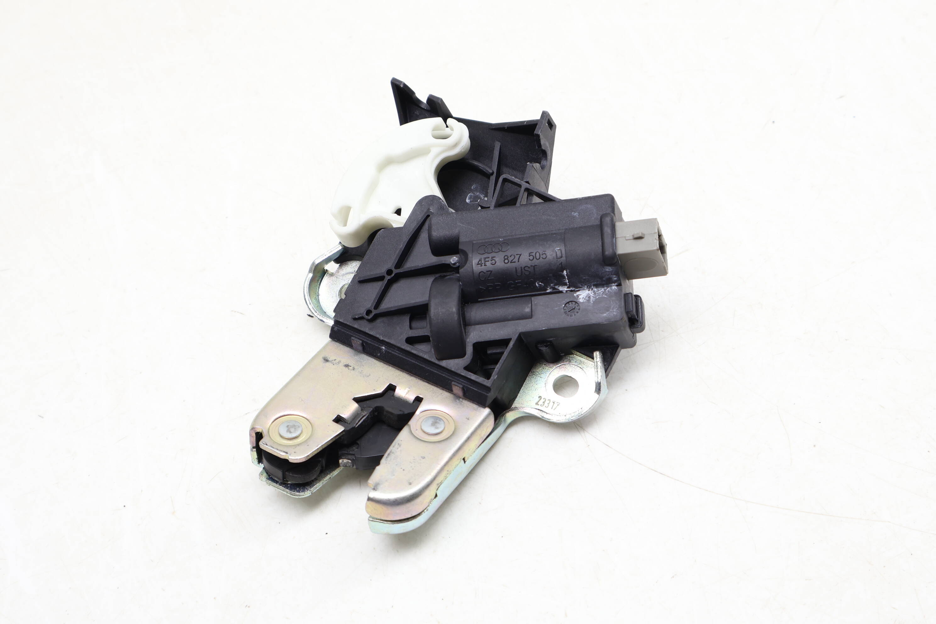Trunk Latch / Lock 4F5827505D