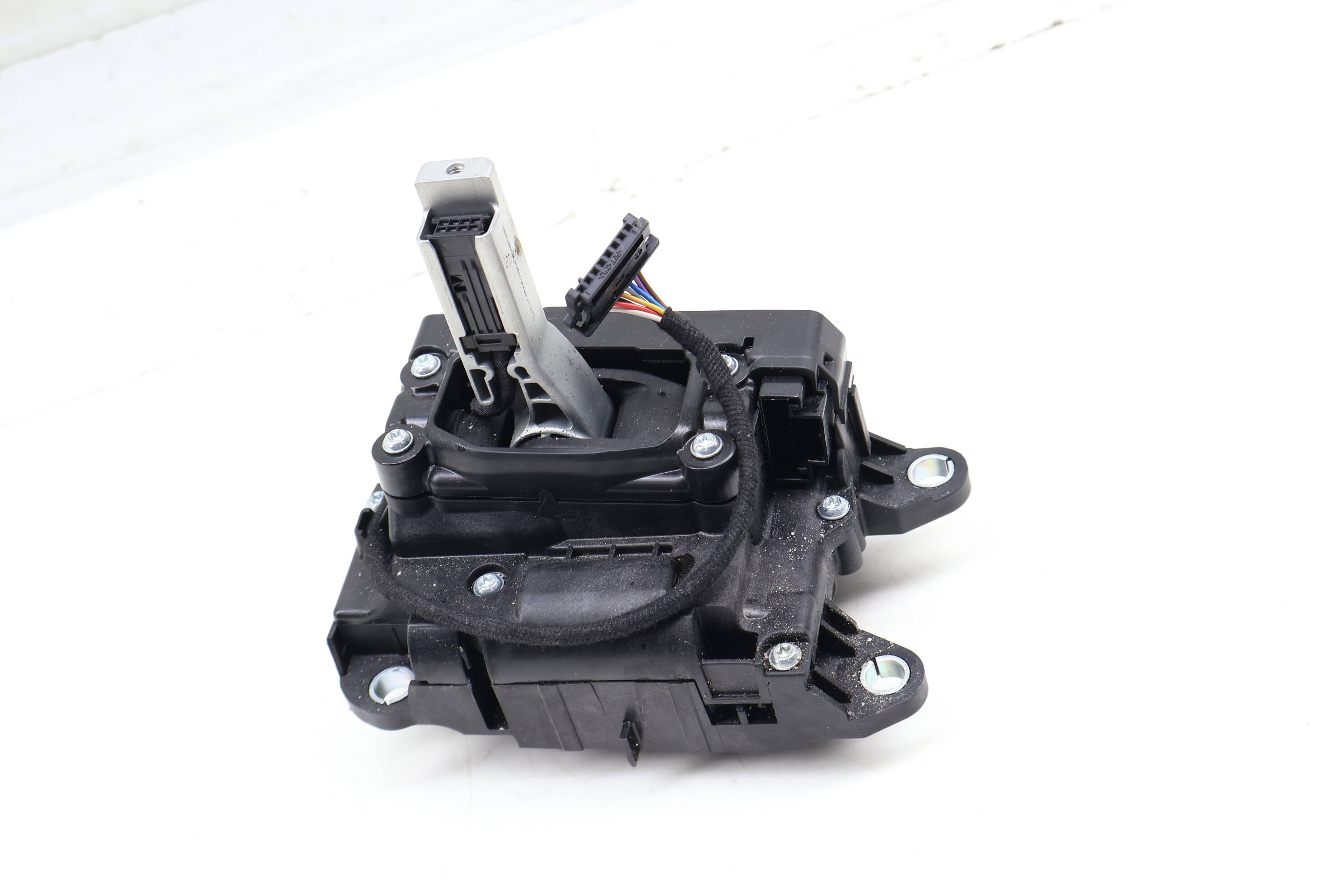 Automatic Shift / Shifter Assembly 8W1713041M