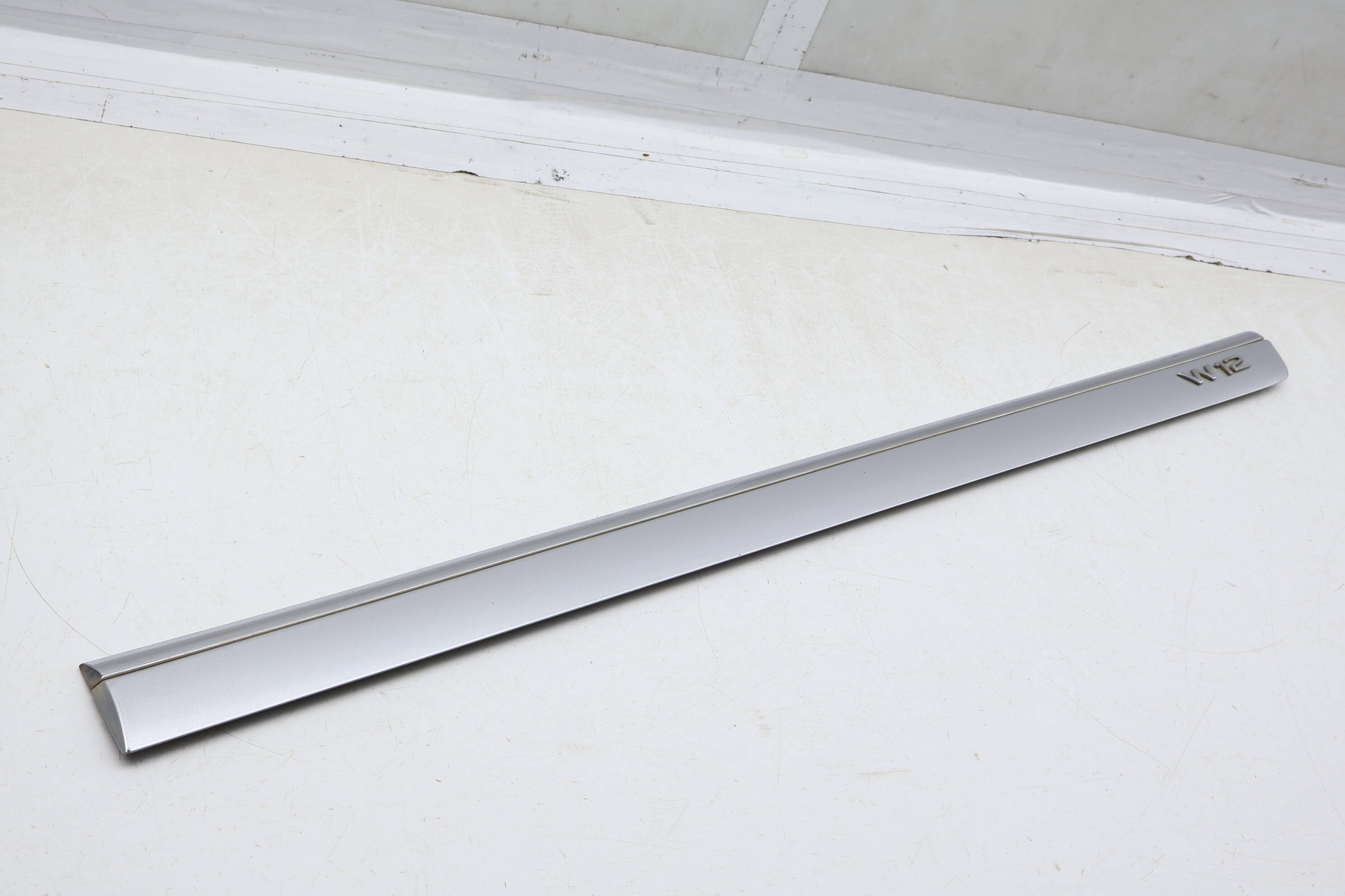 Center Door Molding / Trim 4E4853963D