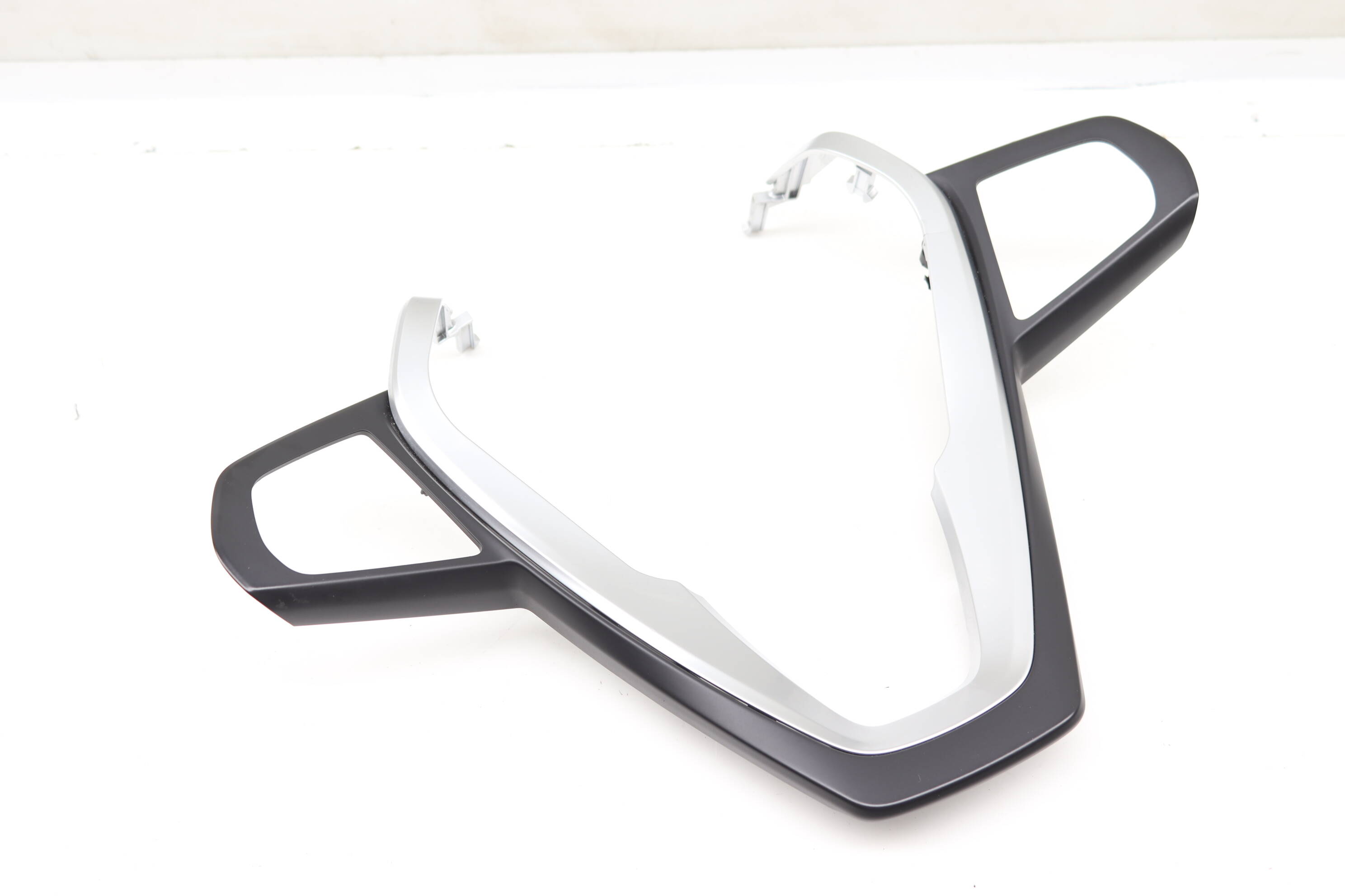 Steering Wheel Trim / Cover 32309892215