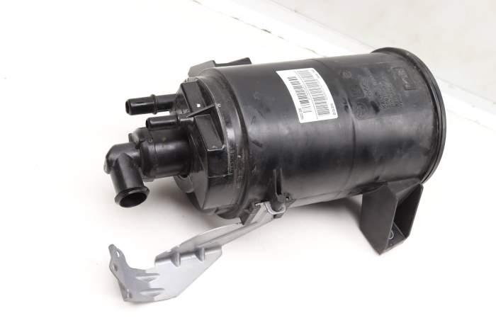 Fuel Vapor / Charcoal Canister 16137466242 main product photo