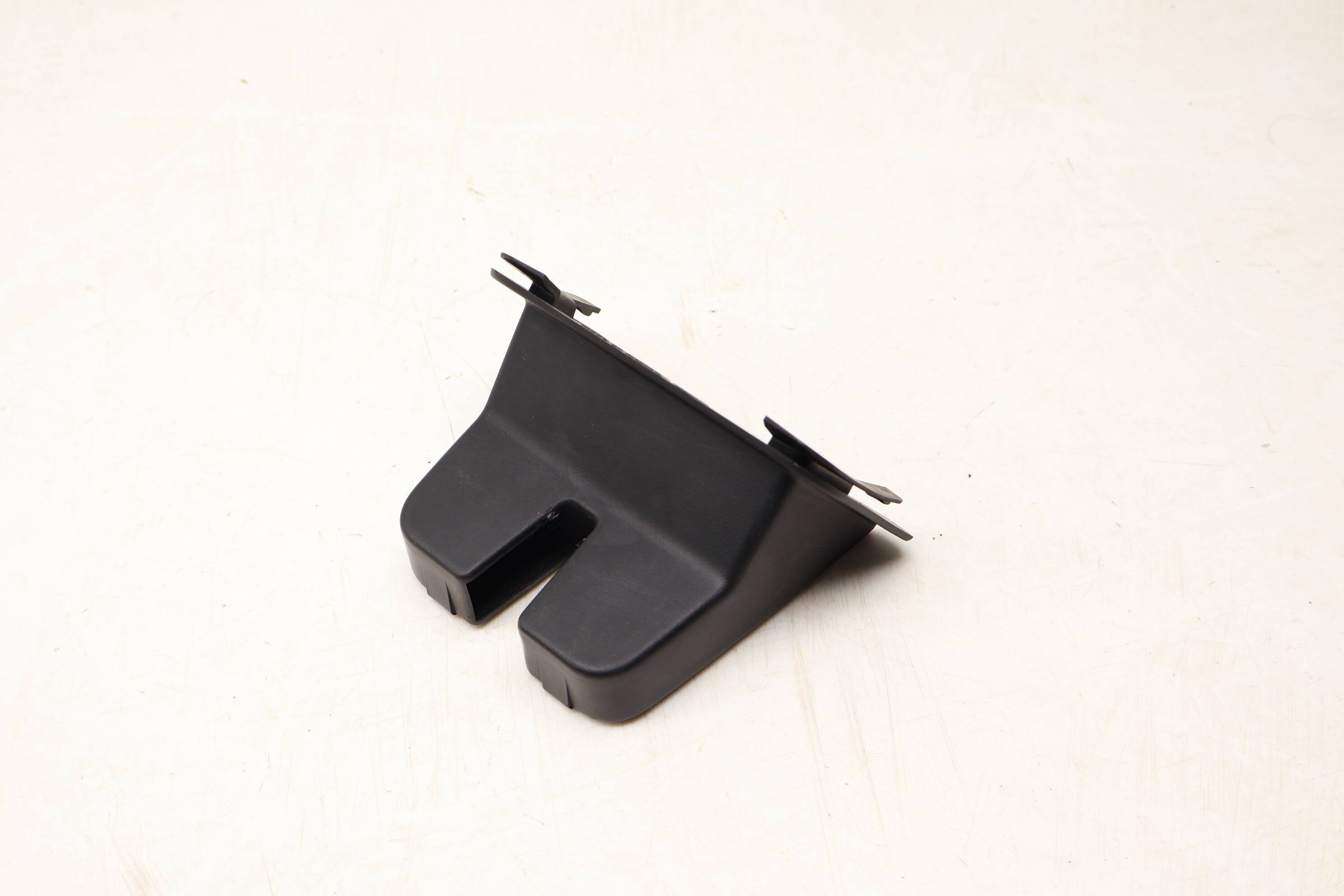 Trunk Latch / Lock 5C6827520B