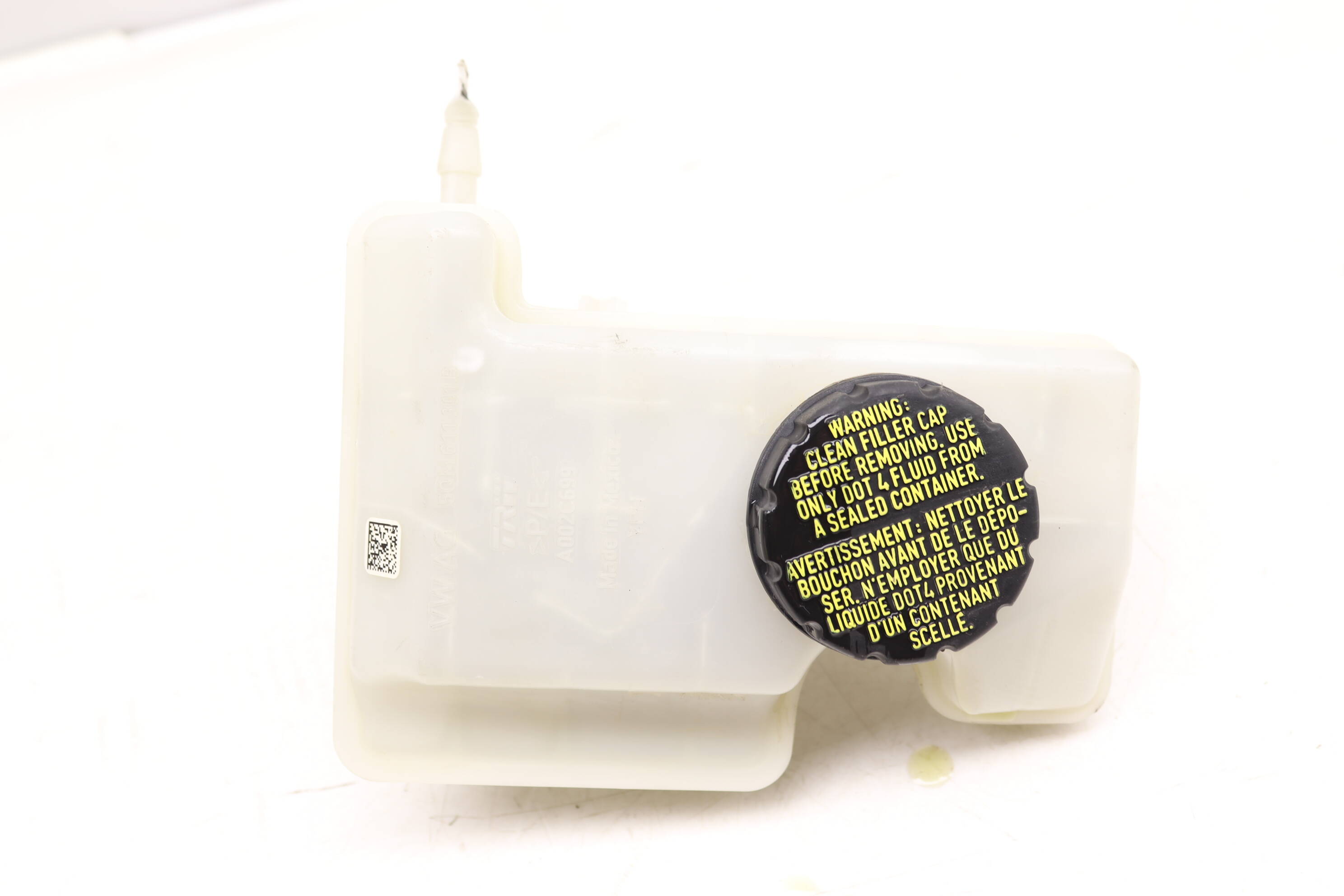 Brake Fluid Reservoir / Tank 5QM611301B