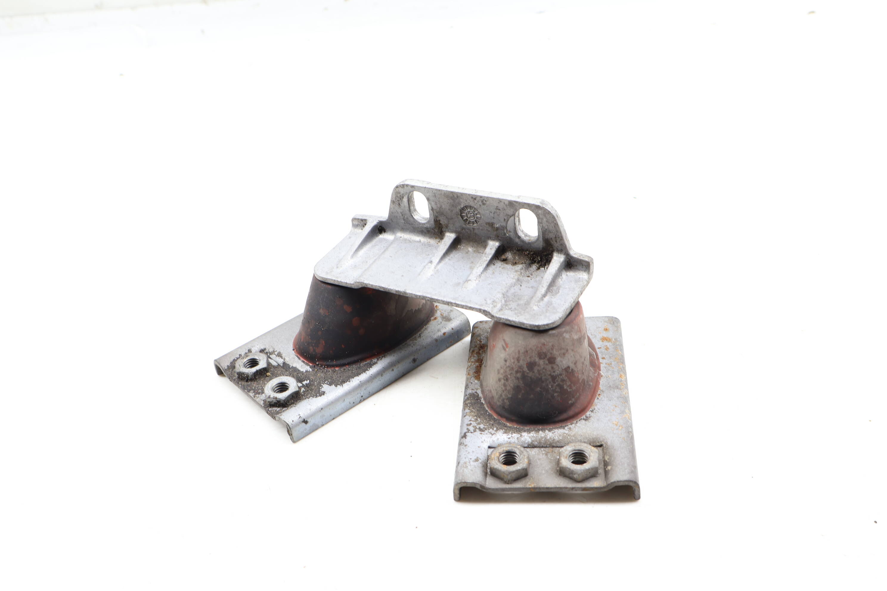 Exhaust Hanger / Mount Bracket 4F0253099L