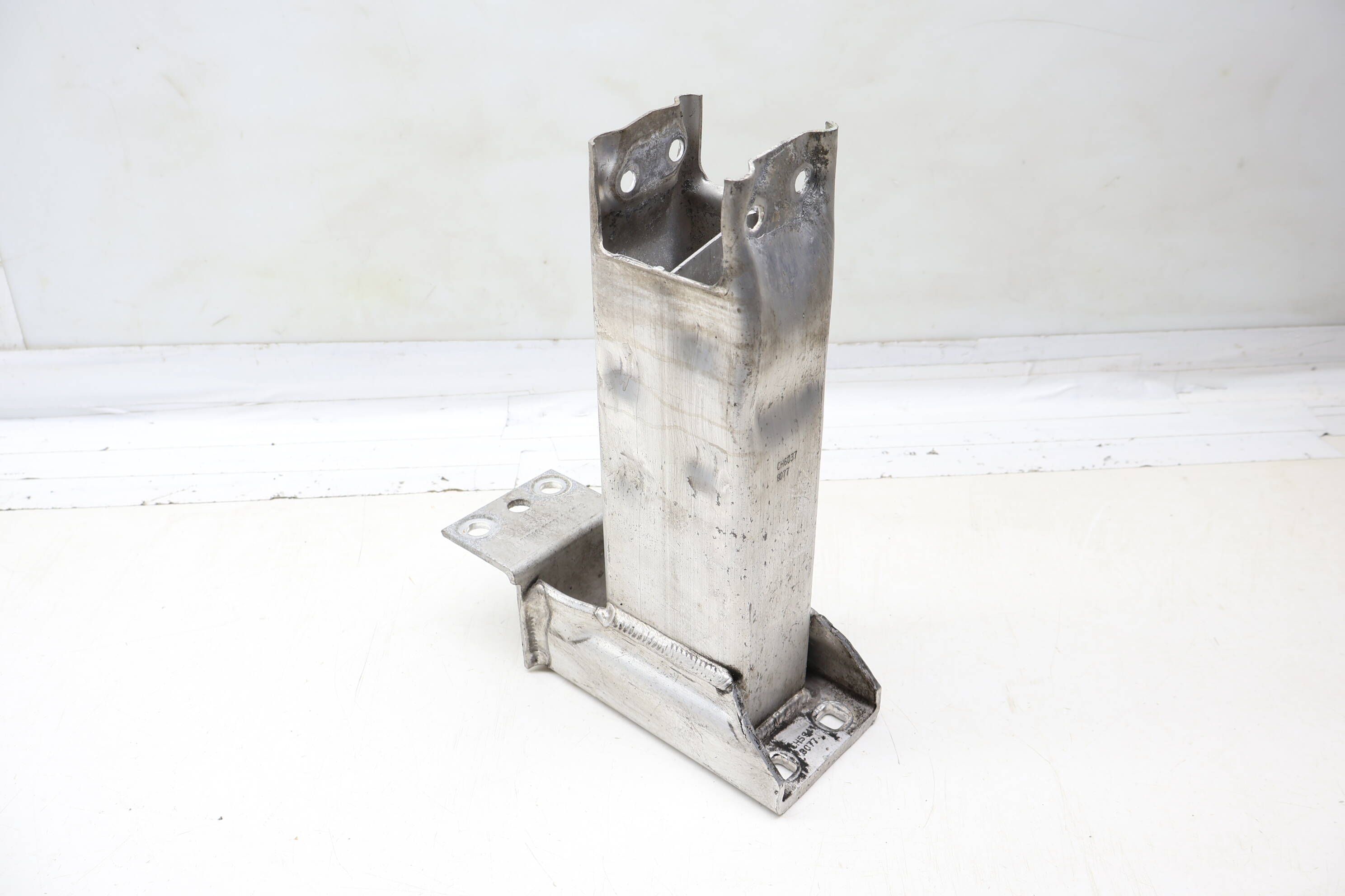 Bumper Shock / Reinforcement Bracket 51113448461