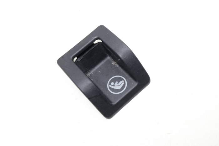Child Seat Isofix Safety Cover / Cap 5NN887233C main product photo