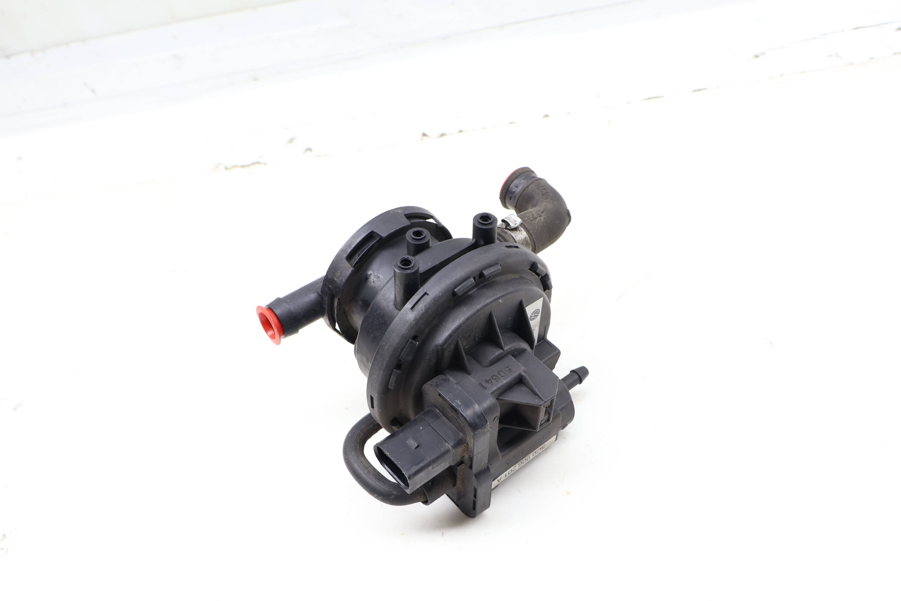 Leak Detection Pump / Ldp 3C0906271A