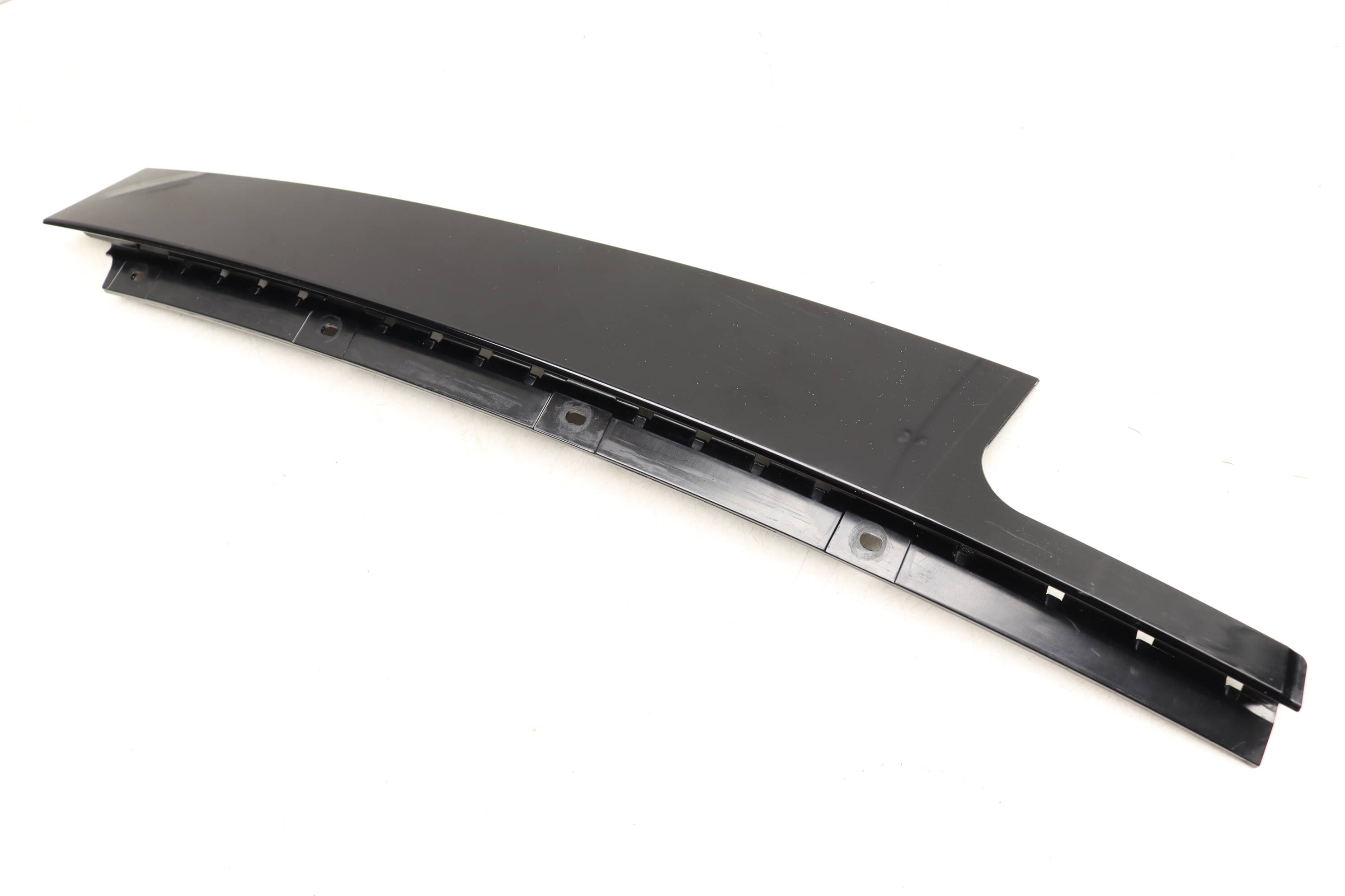 Exterior&#x20;B&#x20;Pillar&#x20;Trim&#x20;&#x2F;&#x20;Cover&#x20;51357263380