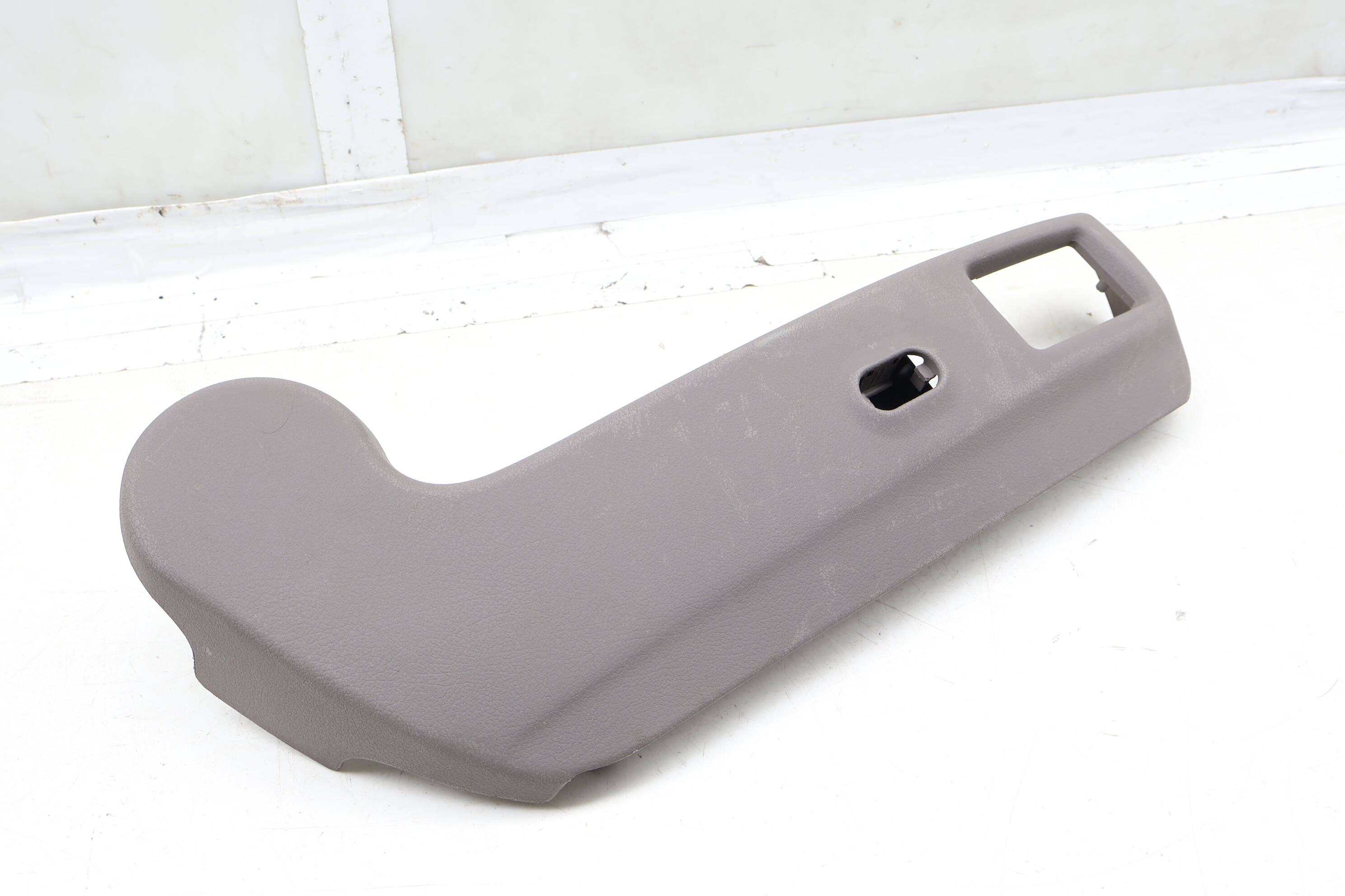 Outer Seat Trim Panel 8D0881326C