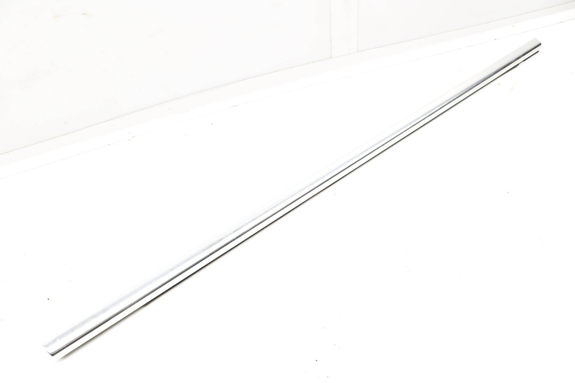 Outer Door Window Slot Seal / Trim 7L6839476G