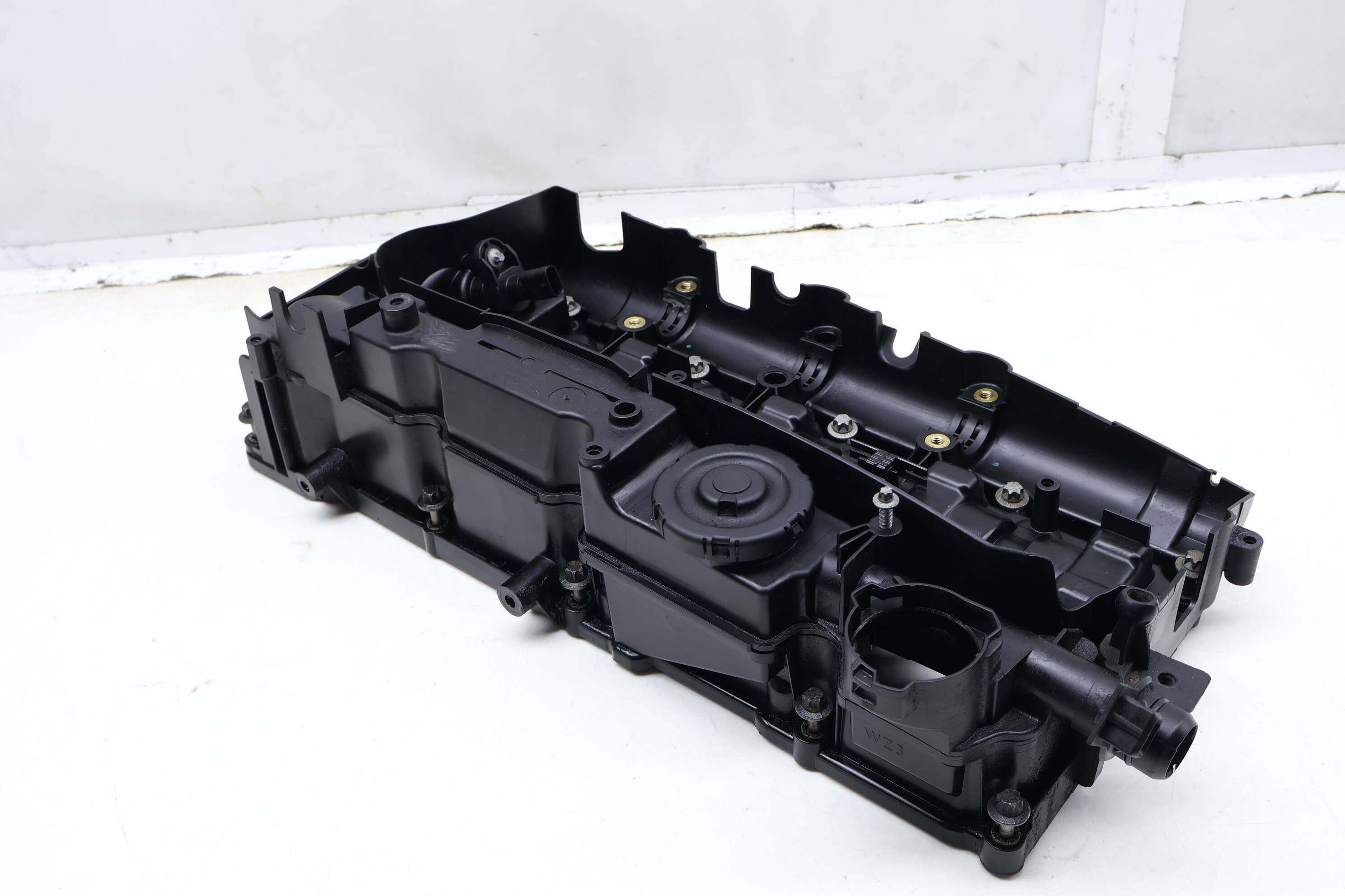 Diesel Engine Valve / Cylinder Head Cover 11128516511