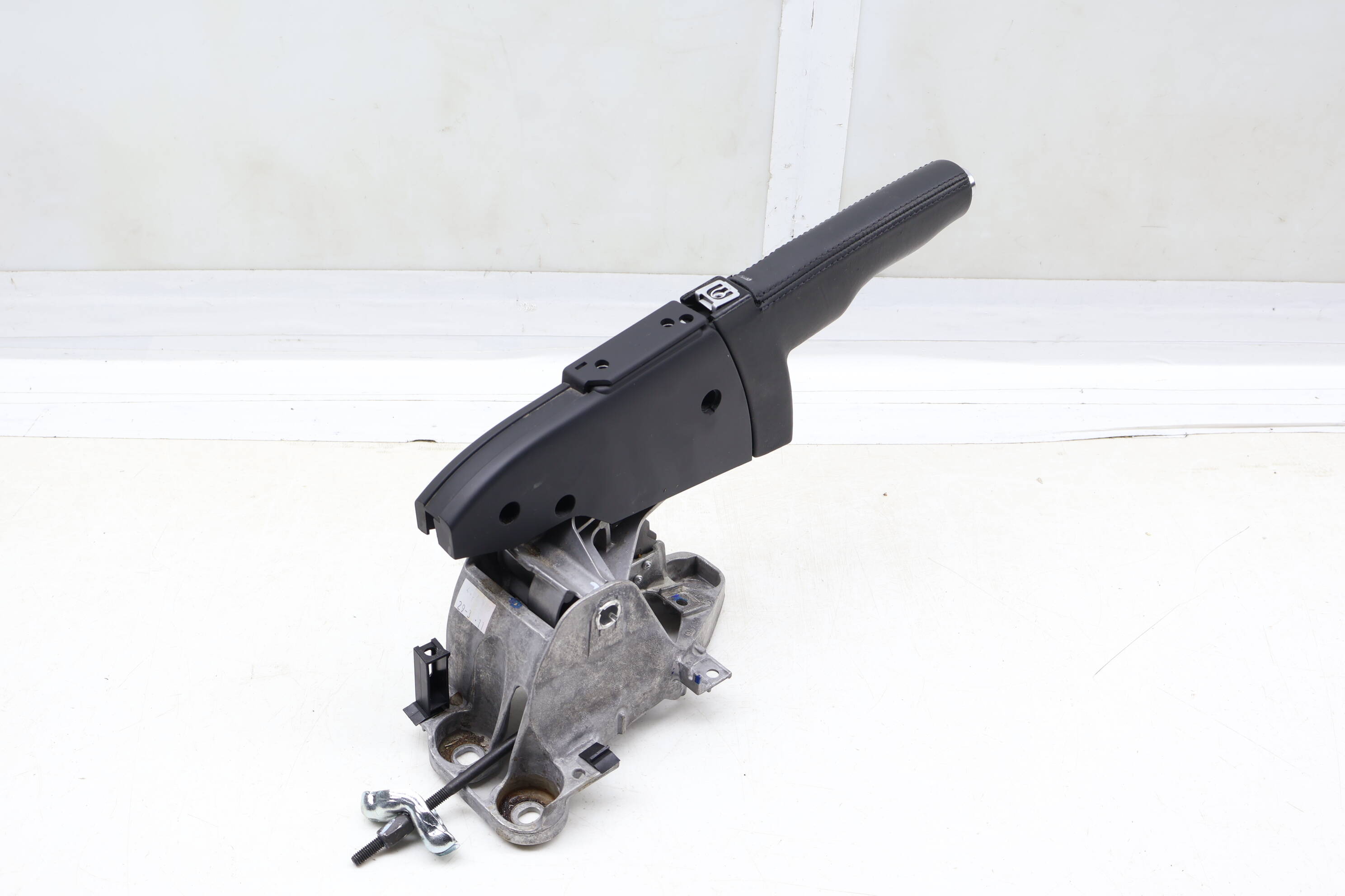 Emergency / Parking Brake Lever Assembly 8J0711303D