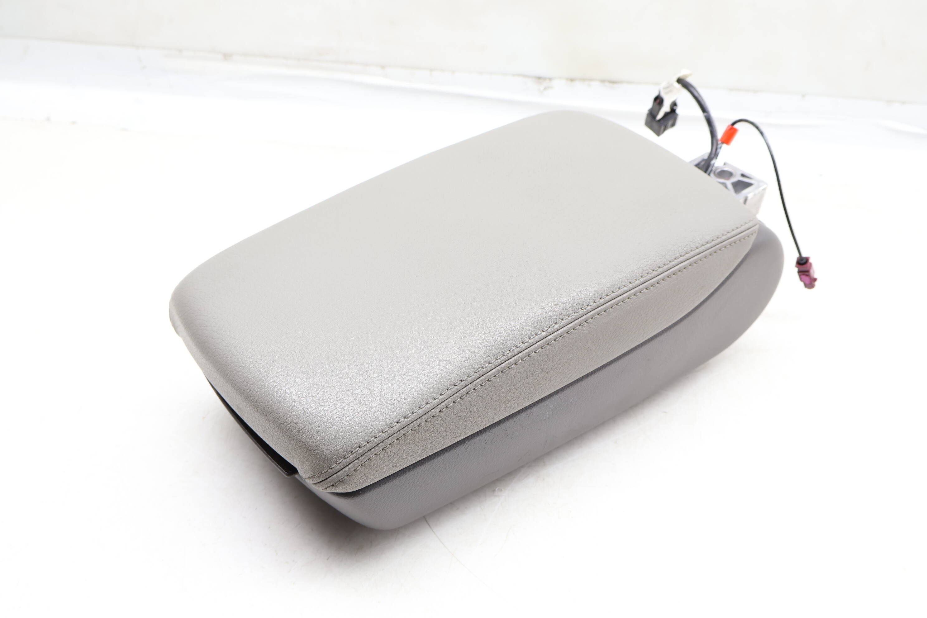 Center Armrest / Arm Rest 4F0864245F