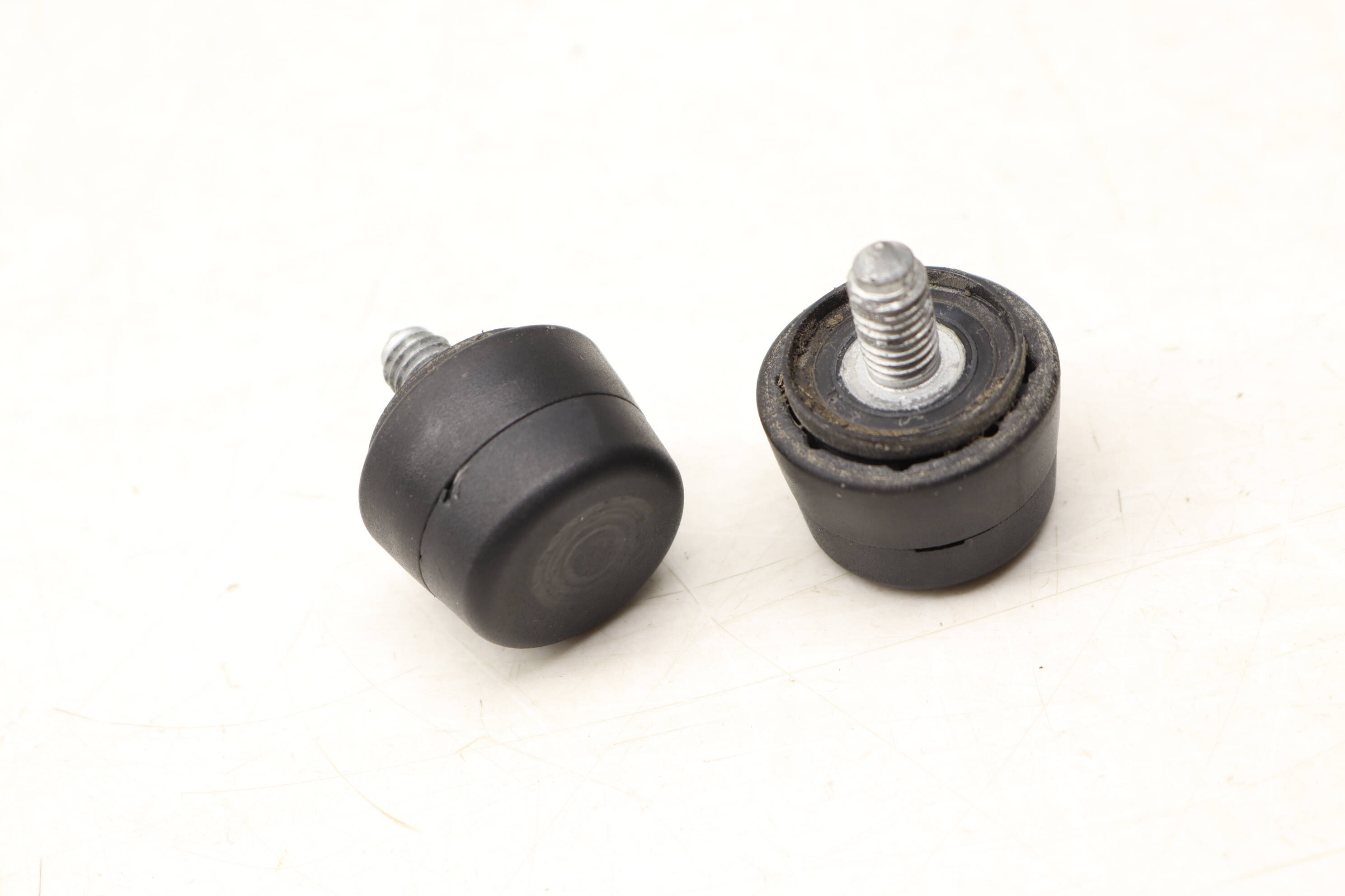 Adjustable Rubber Trunk Stop Set 4H0827249