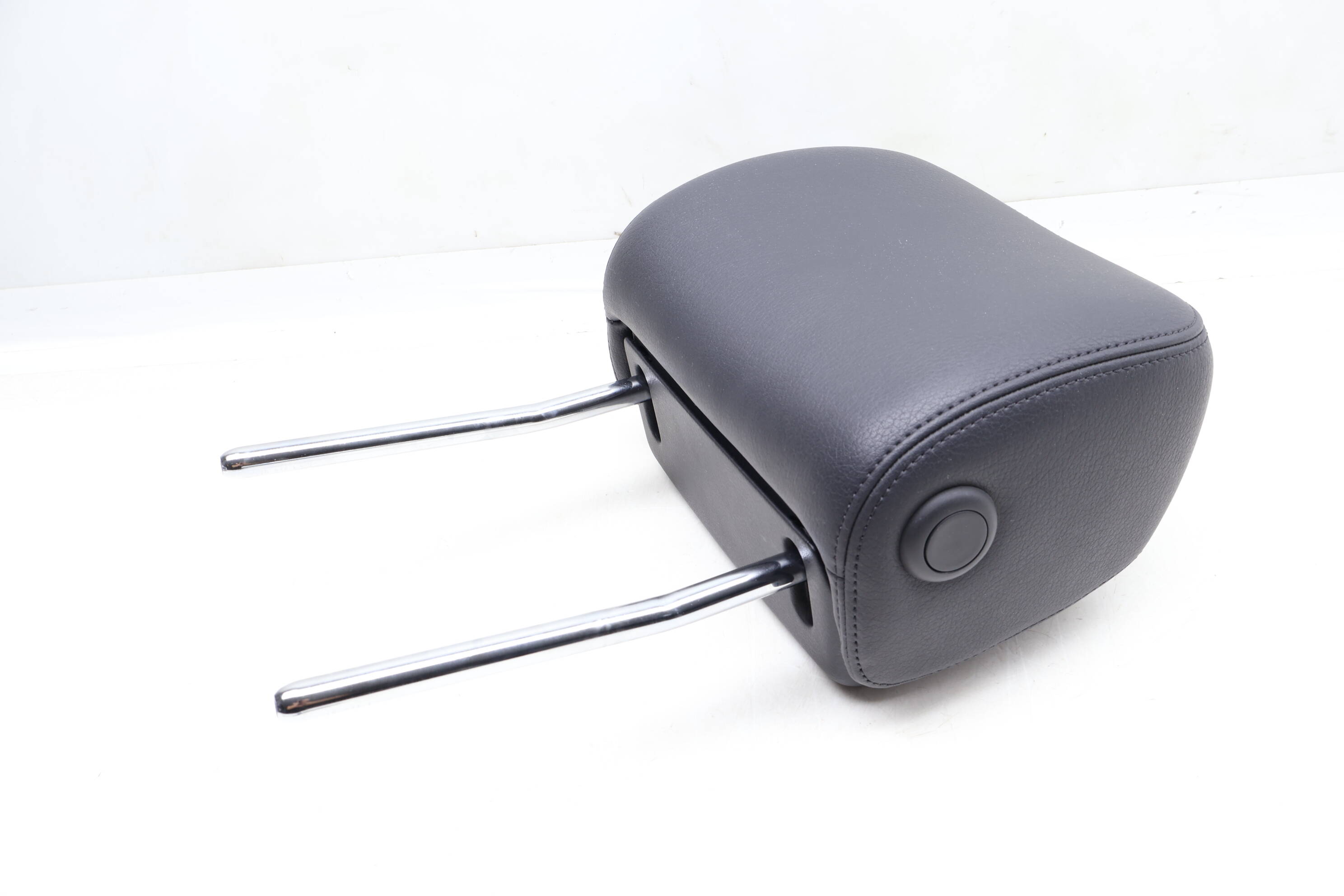 Headrest / Head Rest 4G8881901P