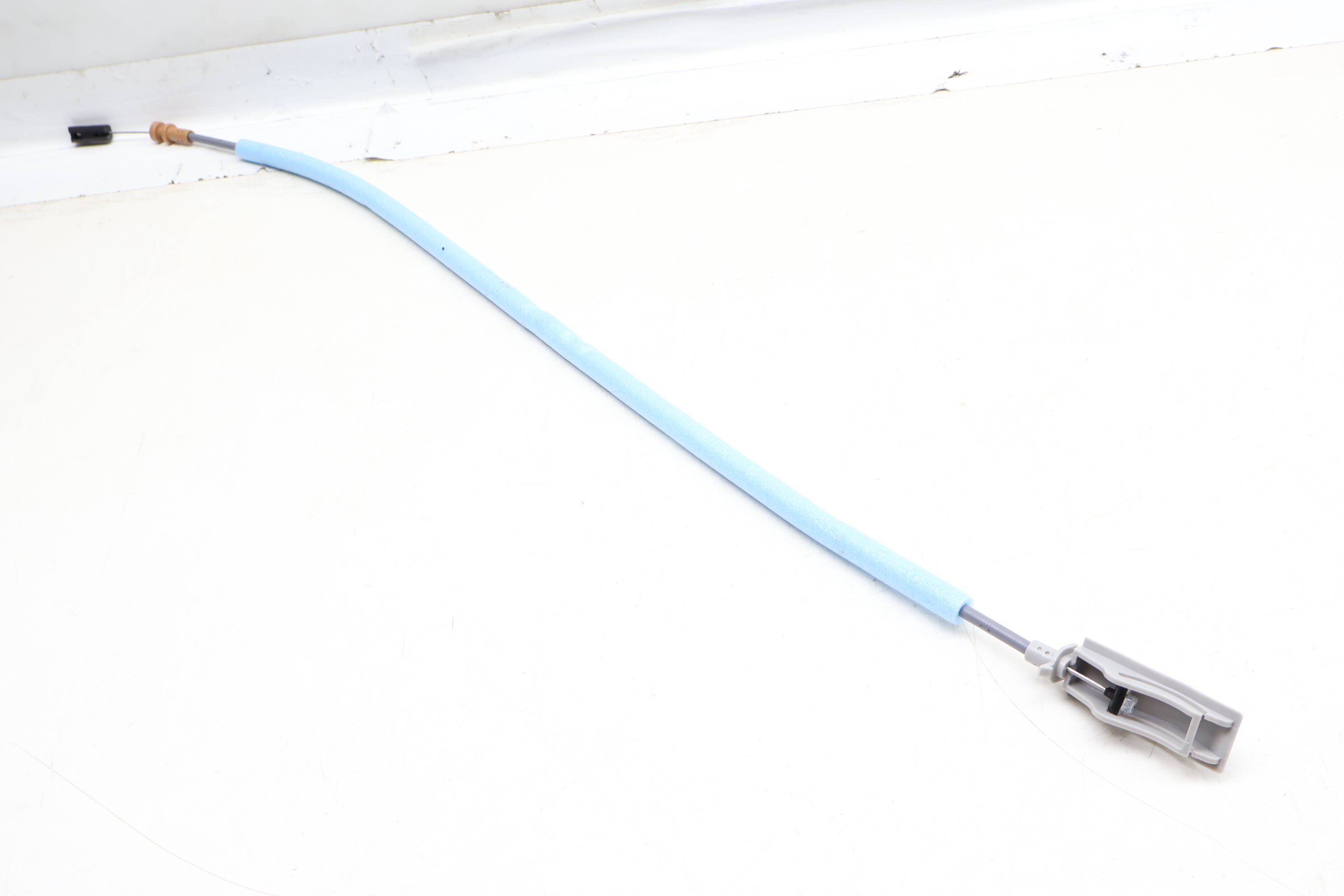 BMW Front Interior Door Handle Release / Bowden Cable 51217409277