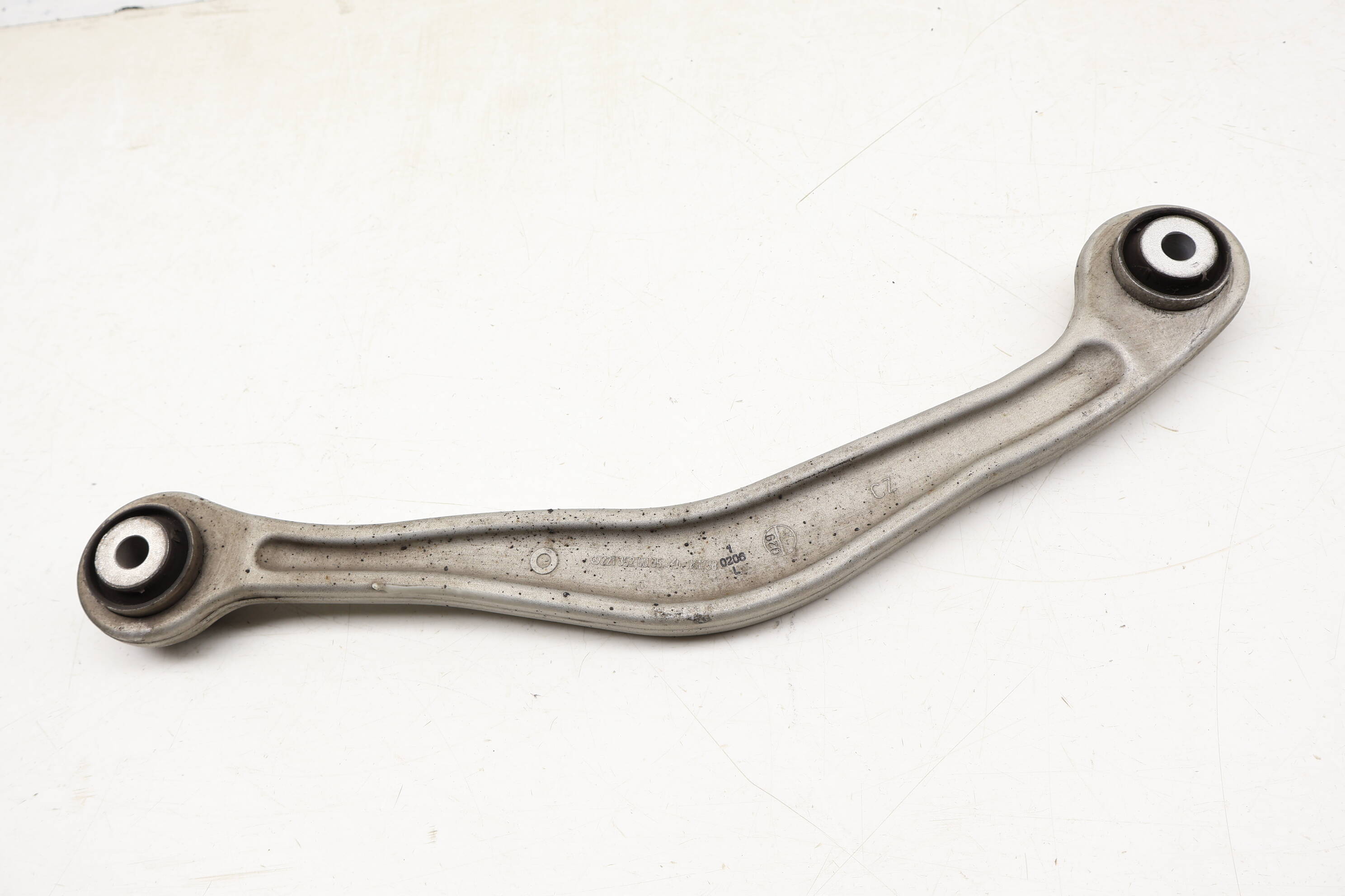 Upper Control Arm 2213520005