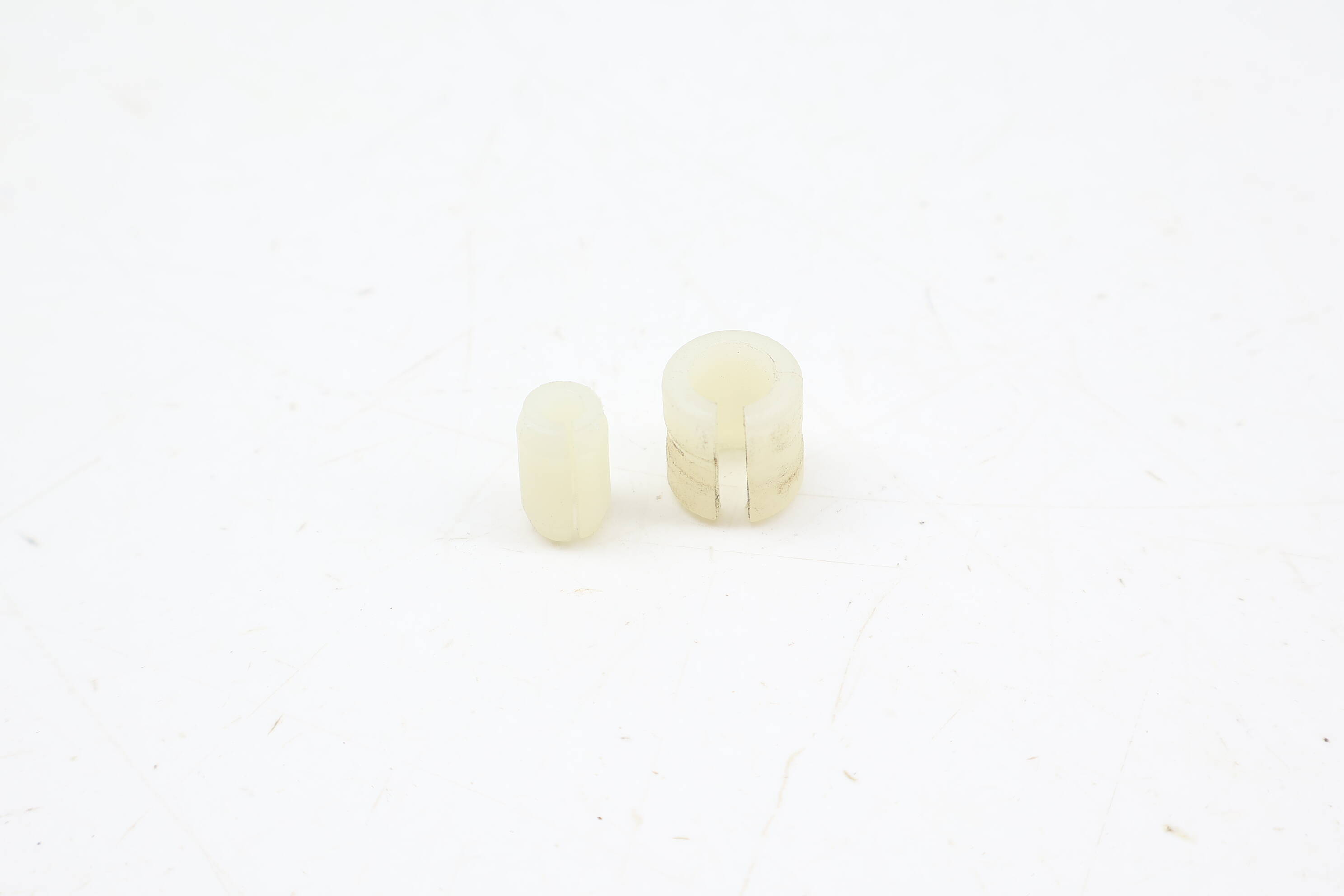 Door Window Glass Pin 8K0845867