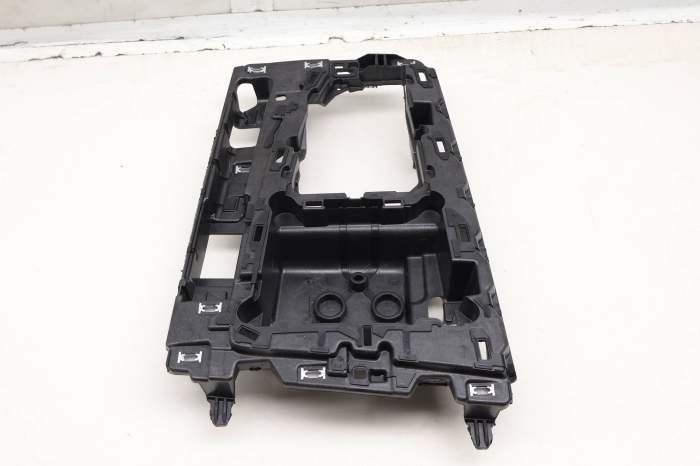 Automatic Shifter Mount Bracket 80B864261E main product photo
