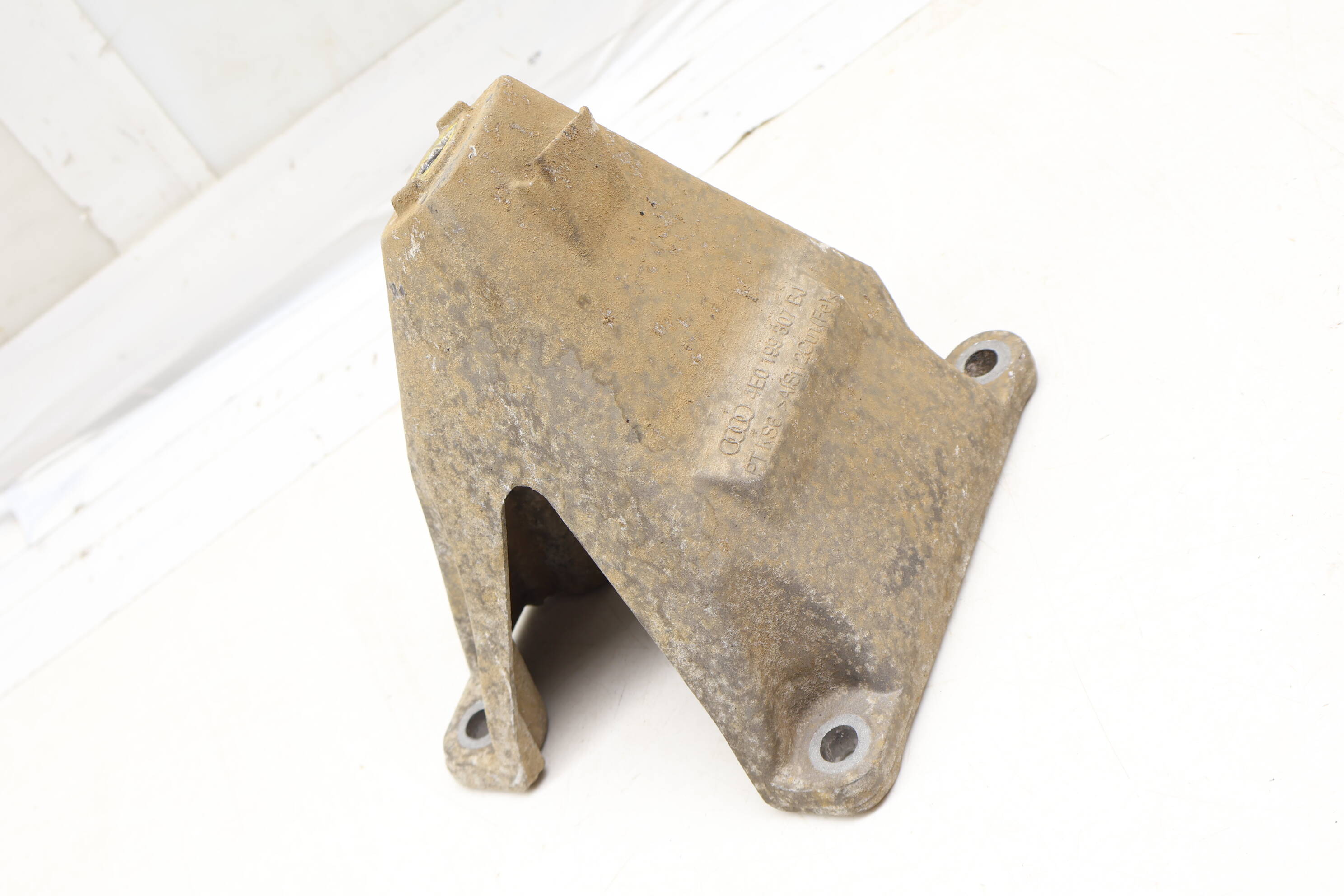 Engine / Motor Mount Bracket 4E0199307BJ